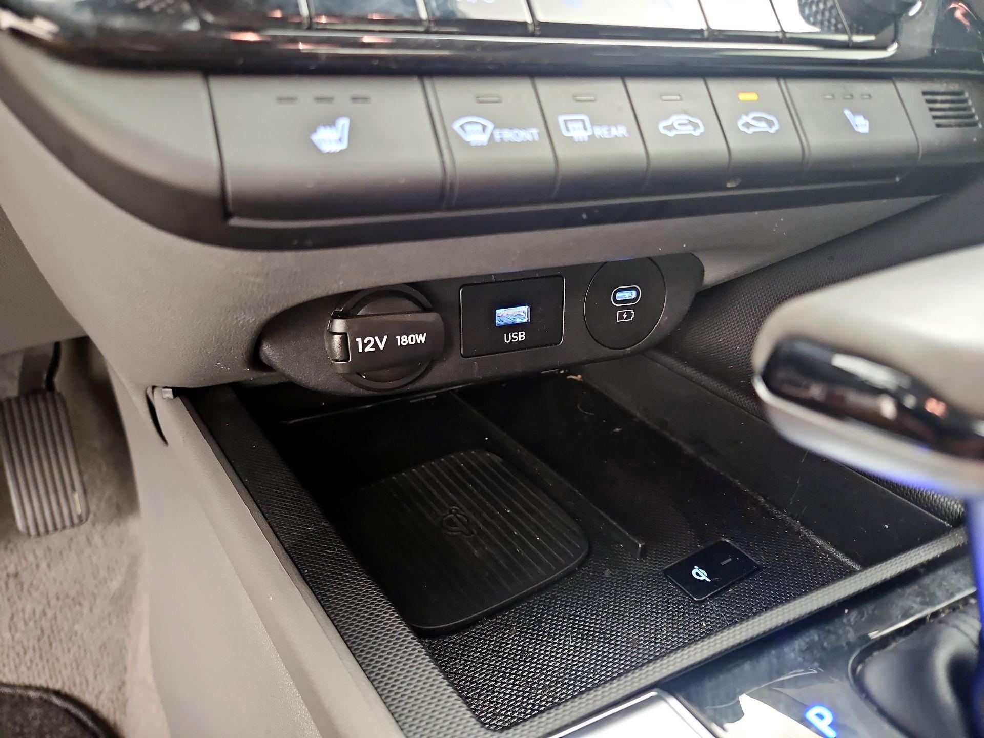 Thumbnail: 2024 Hyundai Elantra - 18