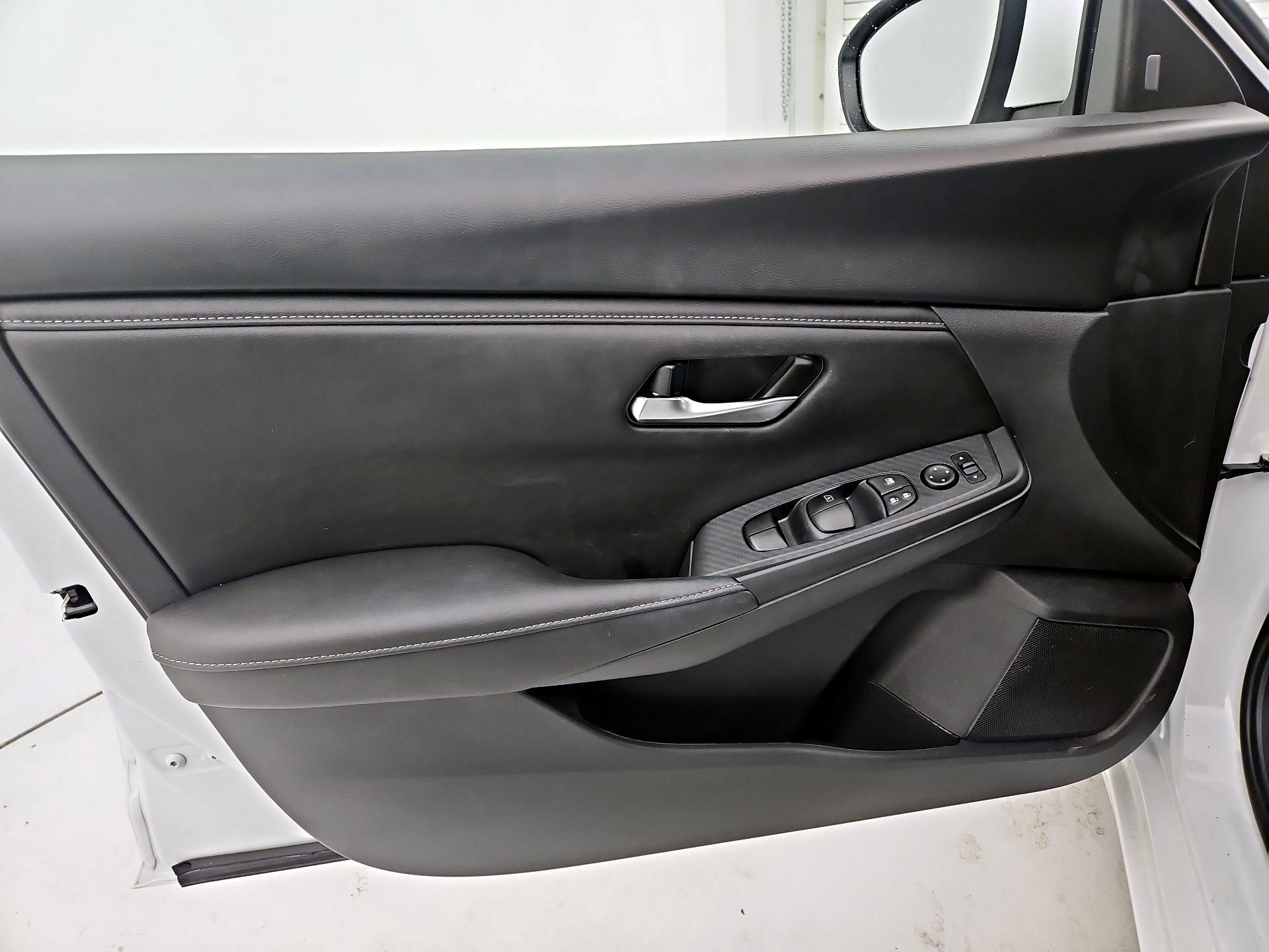 Thumbnail: 2025 Nissan Sentra - 12