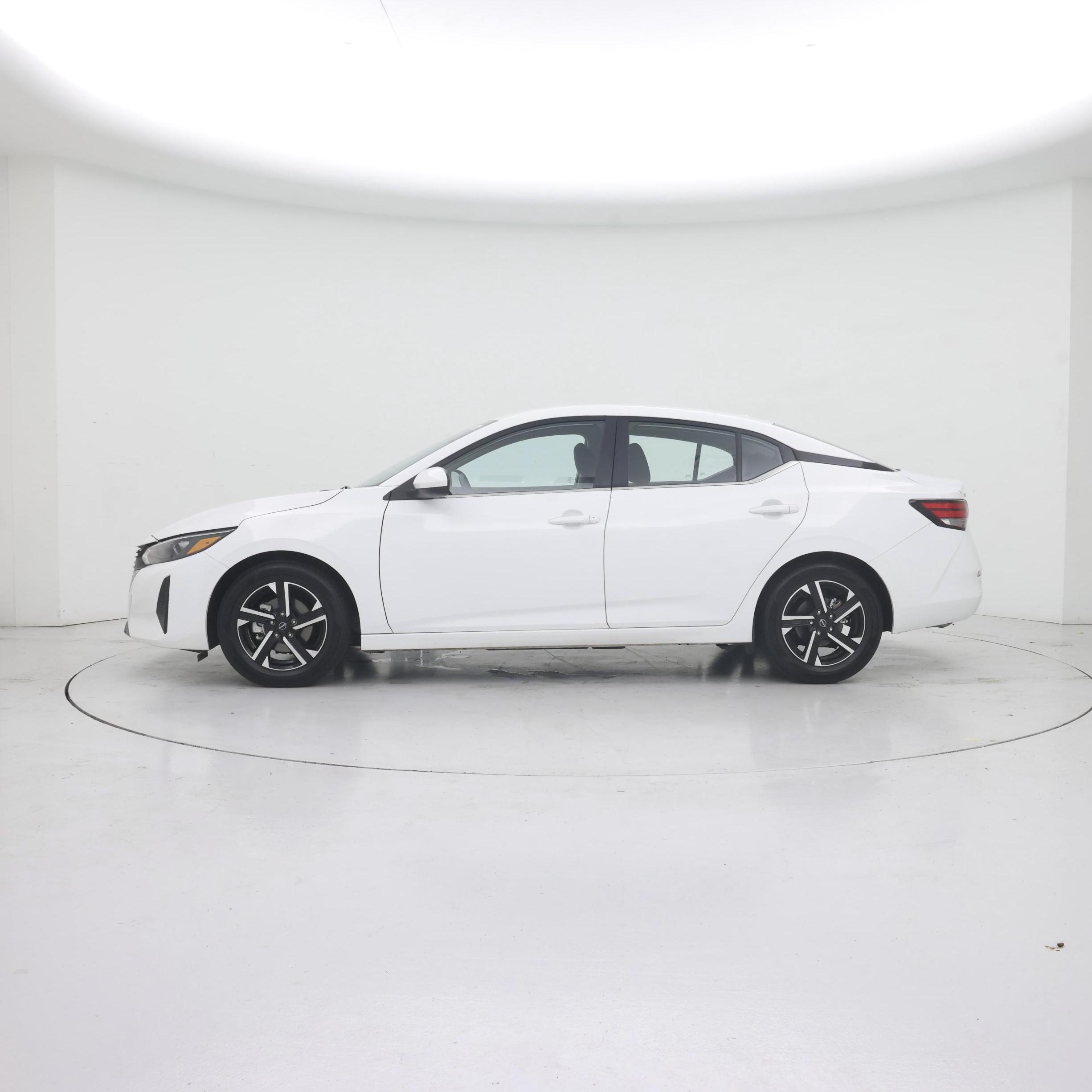 Thumbnail: 2025 Nissan Sentra - 3