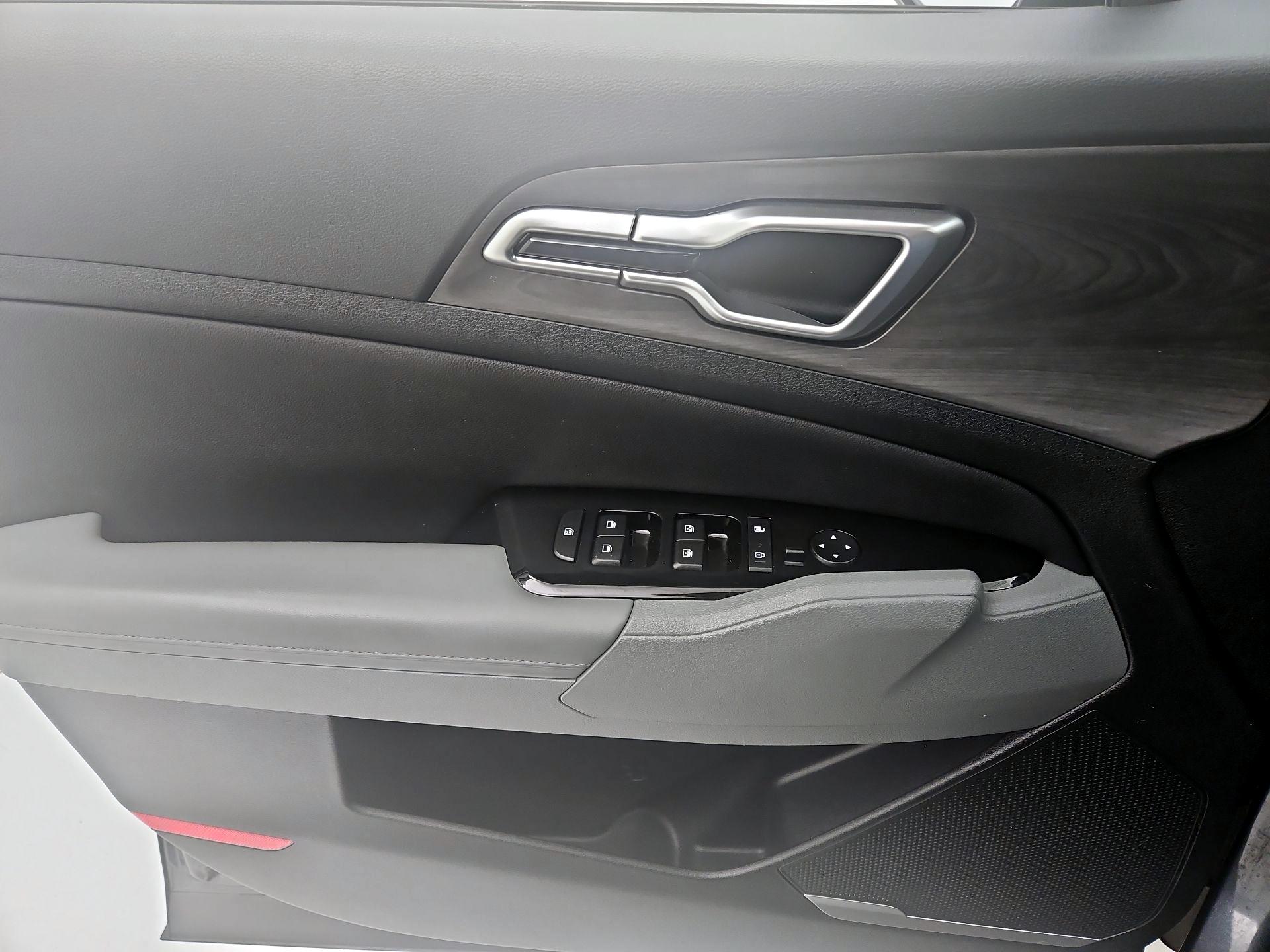 Thumbnail: 2024 Kia Sportage - 12