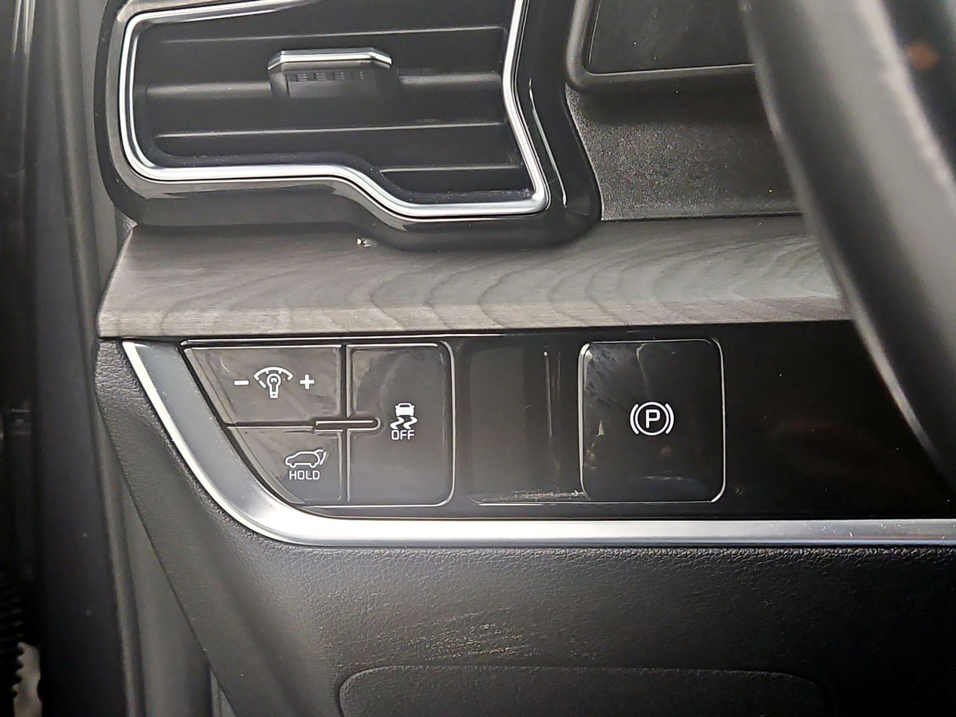 Thumbnail: 2024 Kia Sportage - 13