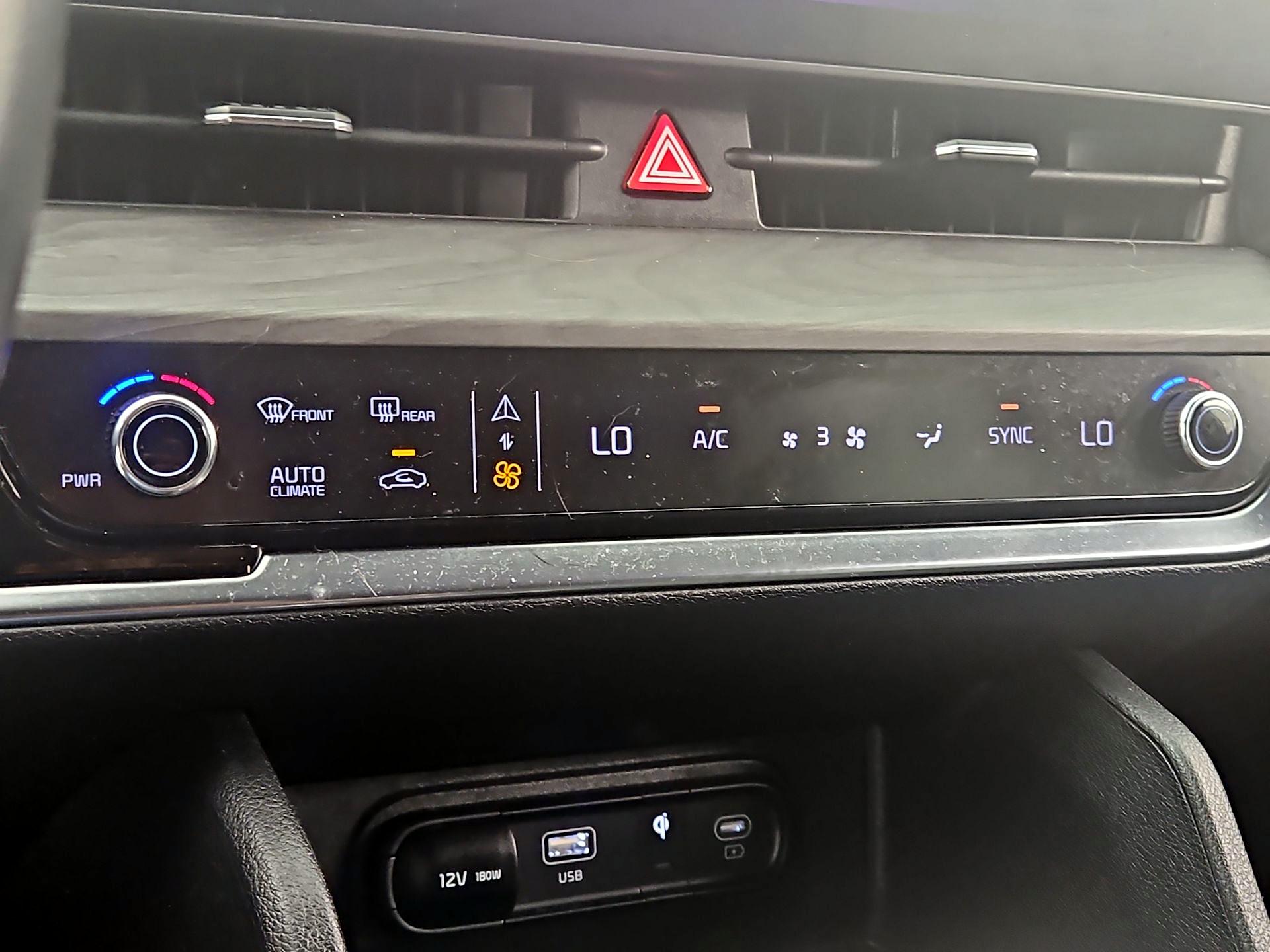 Thumbnail: 2024 Kia Sportage - 16