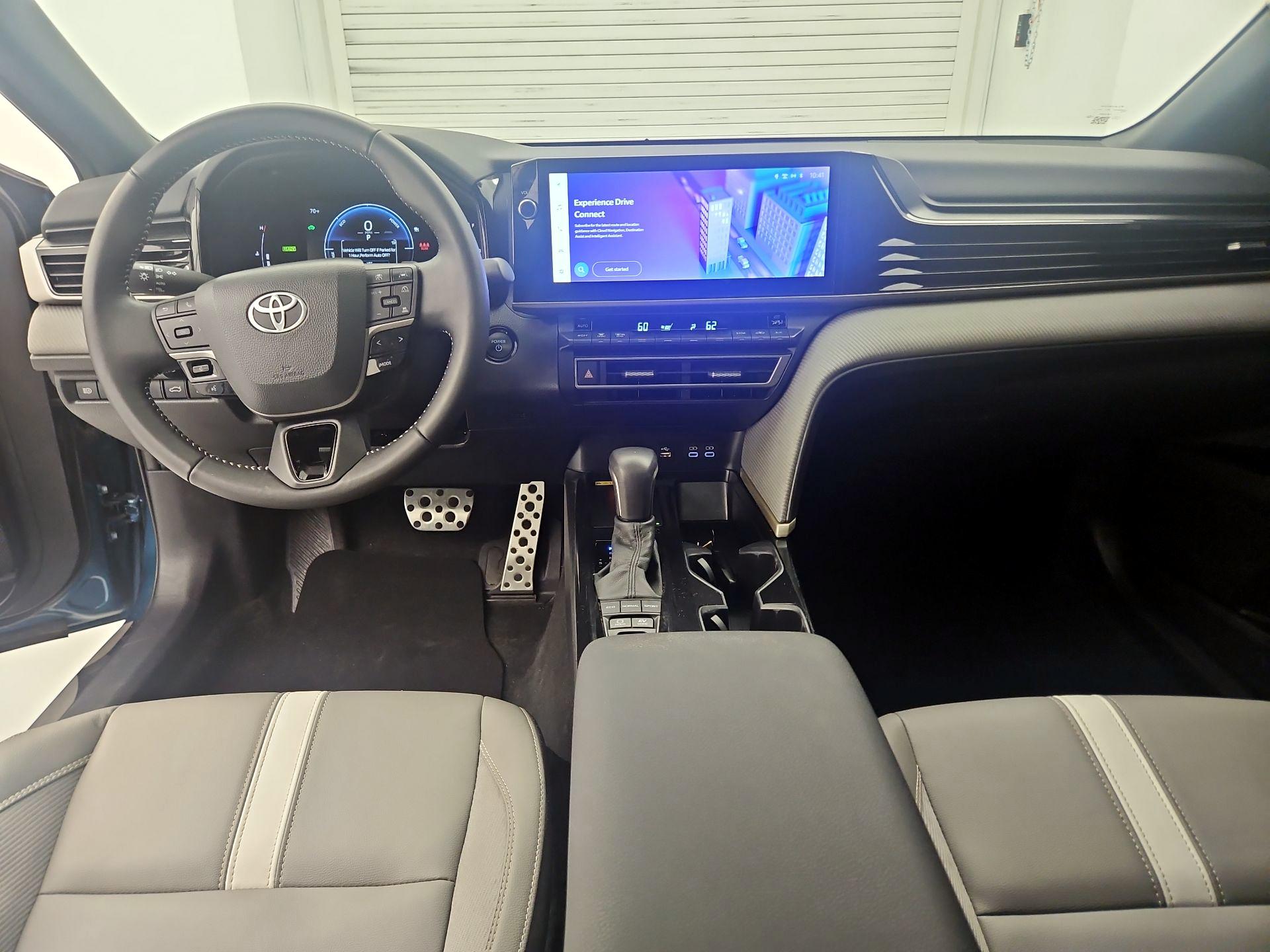 Thumbnail: 2025 Toyota Camry - 9