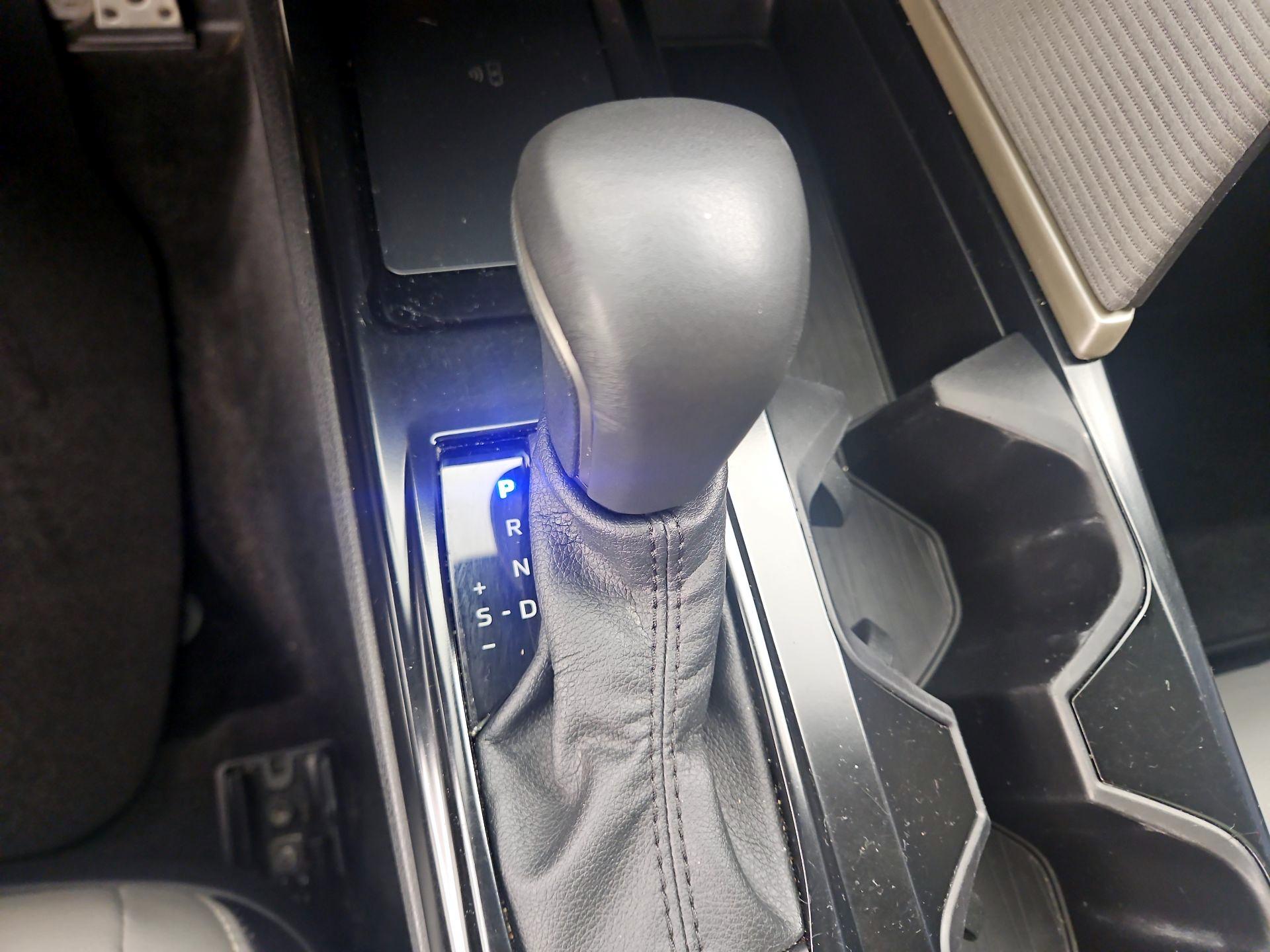 Thumbnail: 2025 Toyota Camry - 17