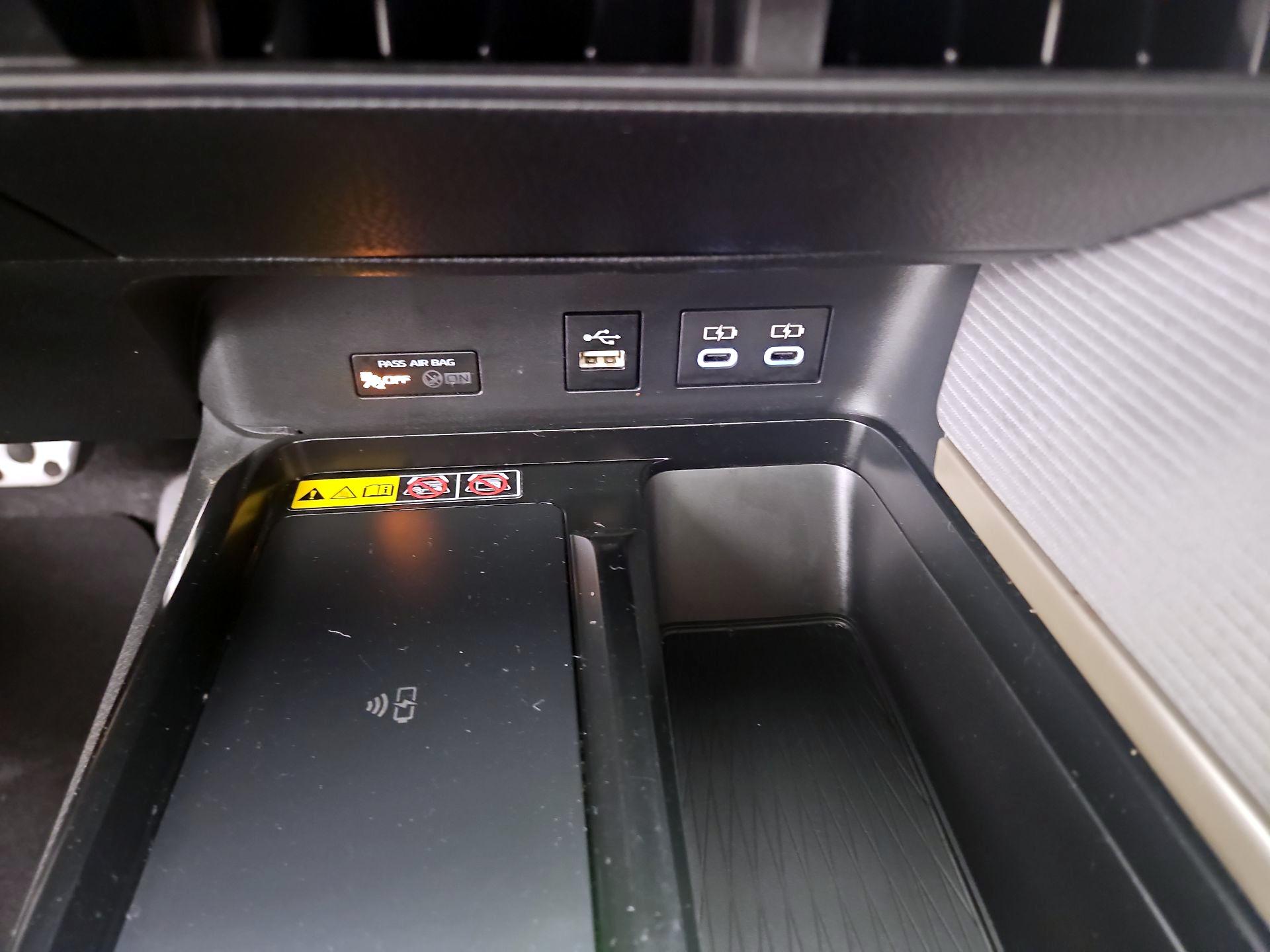 Thumbnail: 2025 Toyota Camry - 18