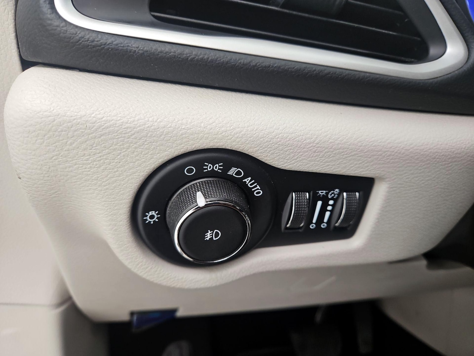 2023 Chrysler Pacifica Touring L - Photo 14