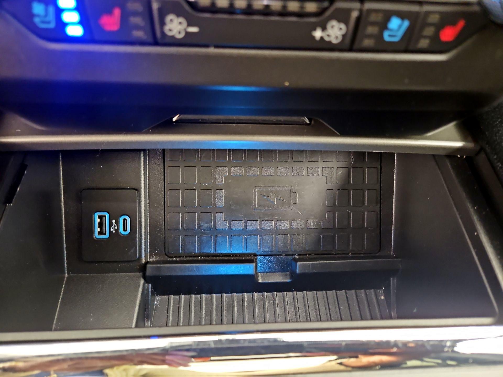 Thumbnail: 2021 Ford Expedition - 19