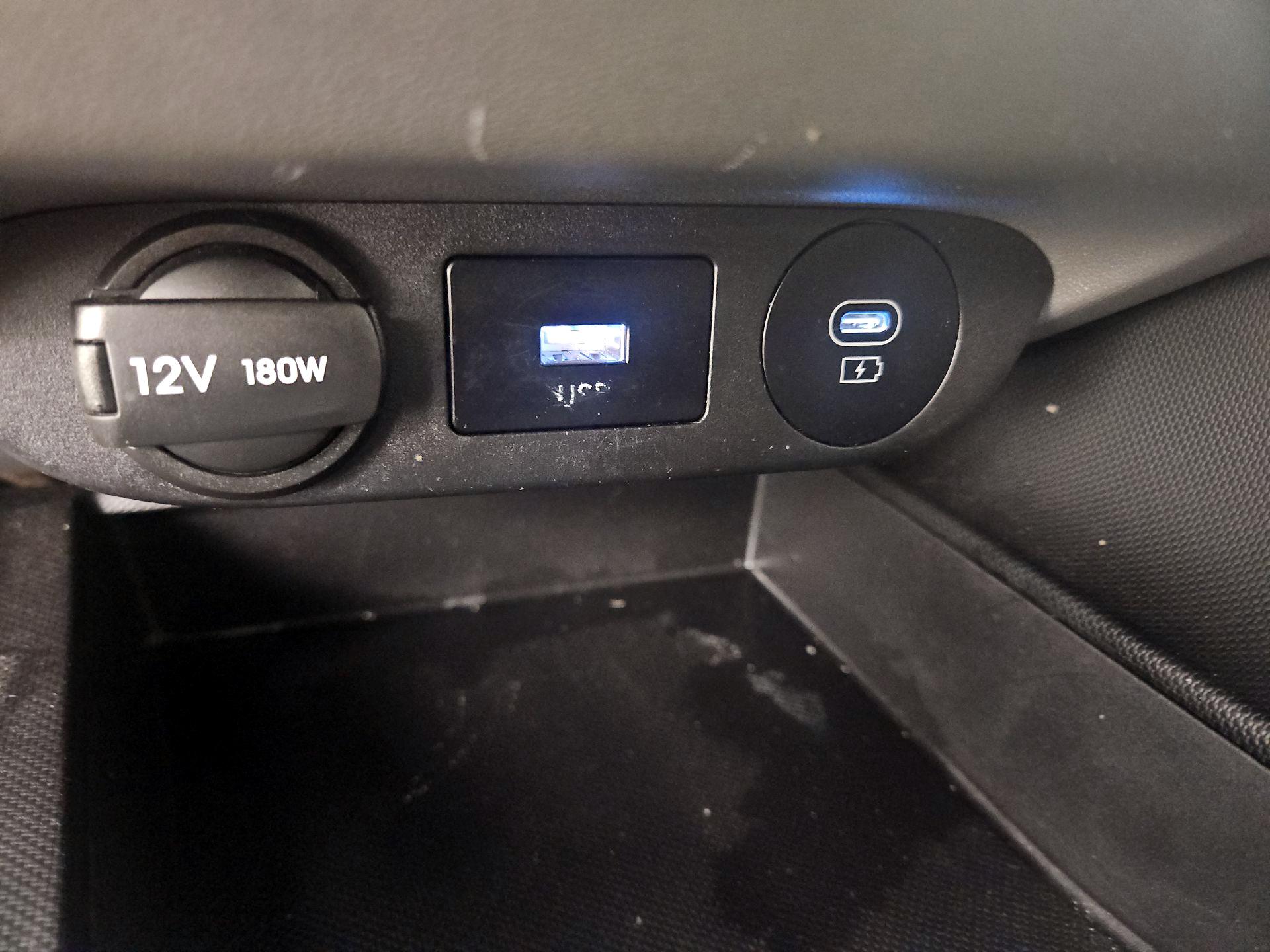 Thumbnail: 2024 Hyundai Elantra - 19