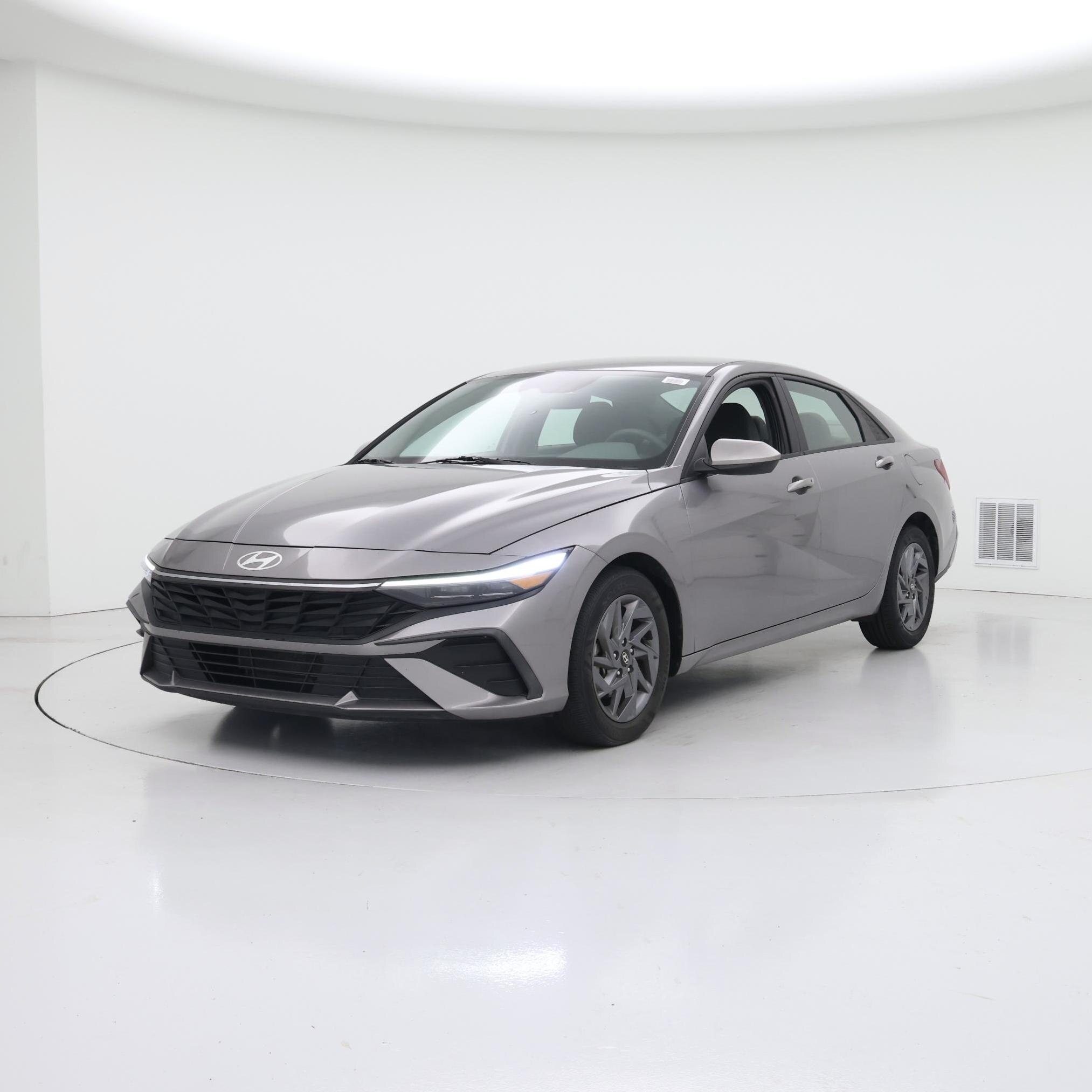 Thumbnail: 2024 Hyundai Elantra - 4