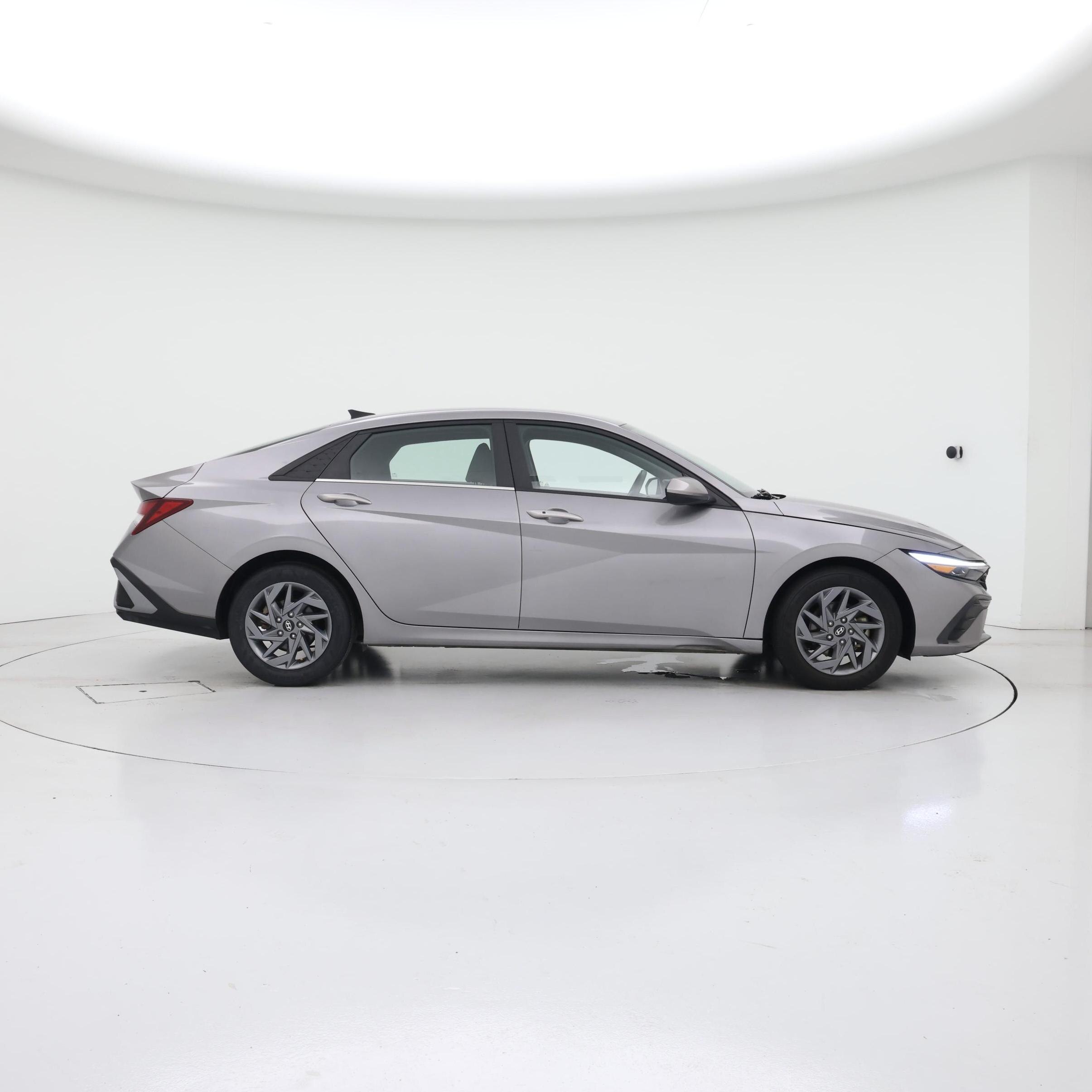 Thumbnail: 2024 Hyundai Elantra - 7