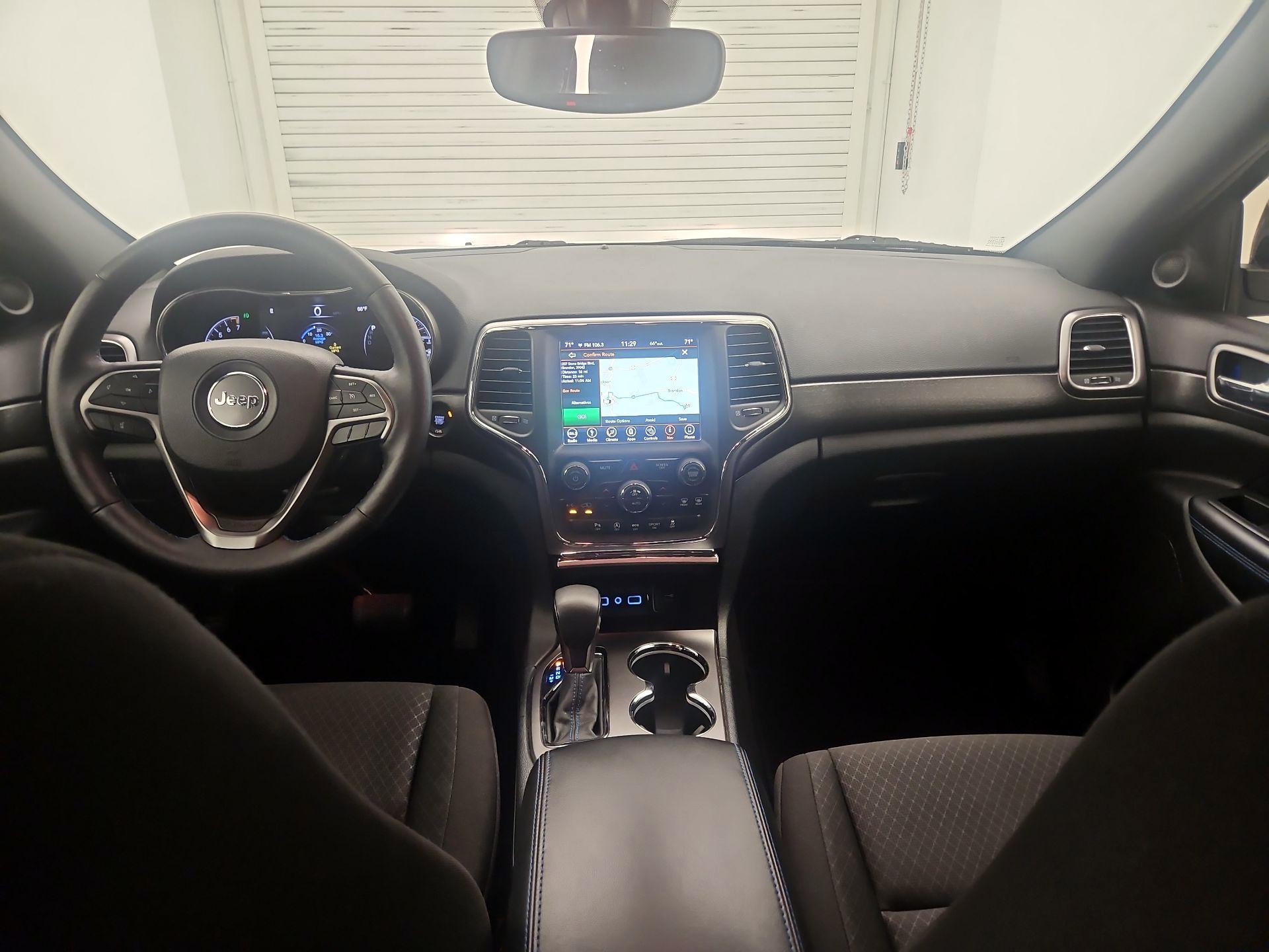 Thumbnail: 2018 Jeep Grand Cherokee - 9