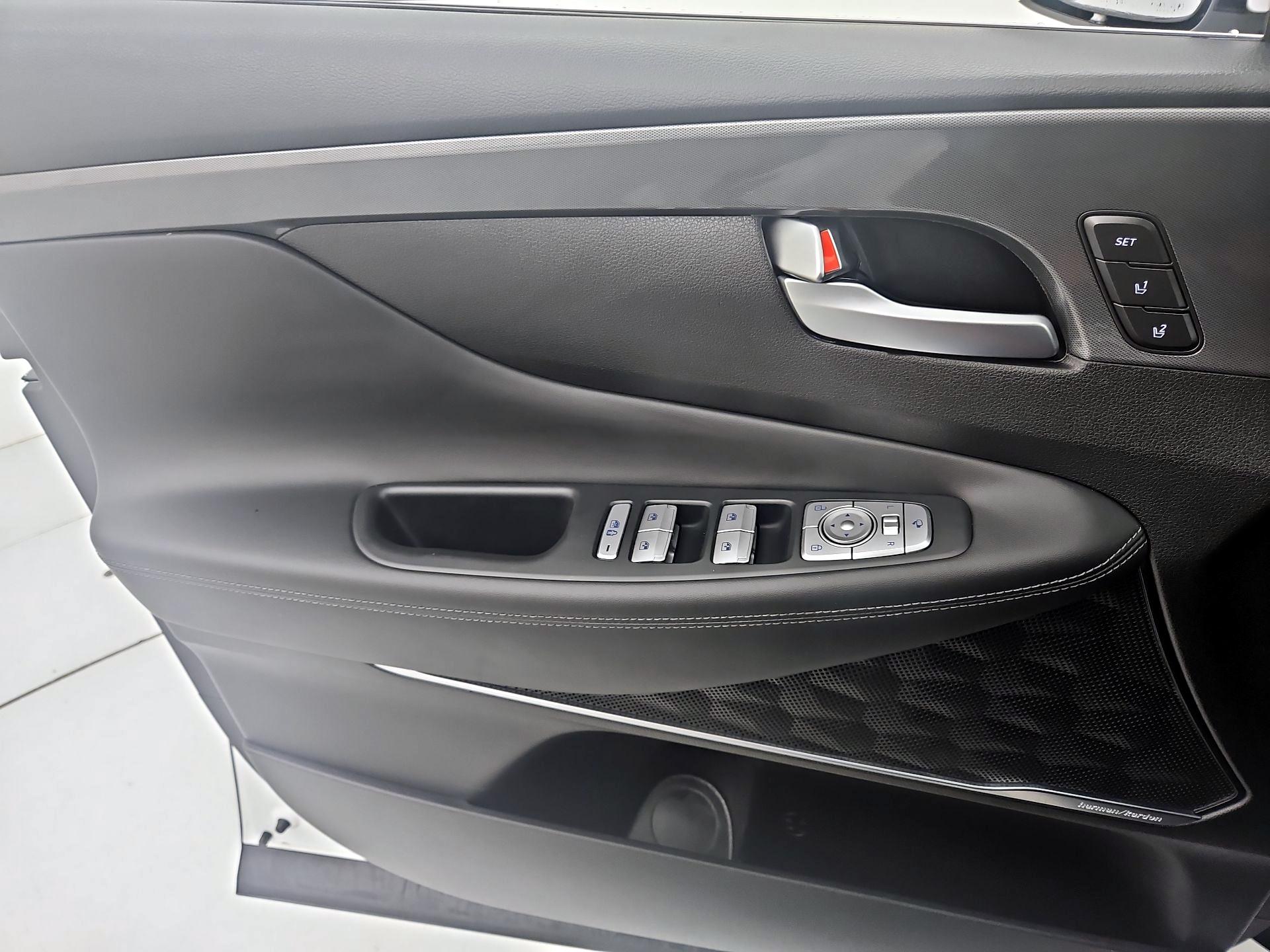 Thumbnail: 2023 Hyundai Santa Fe - 12