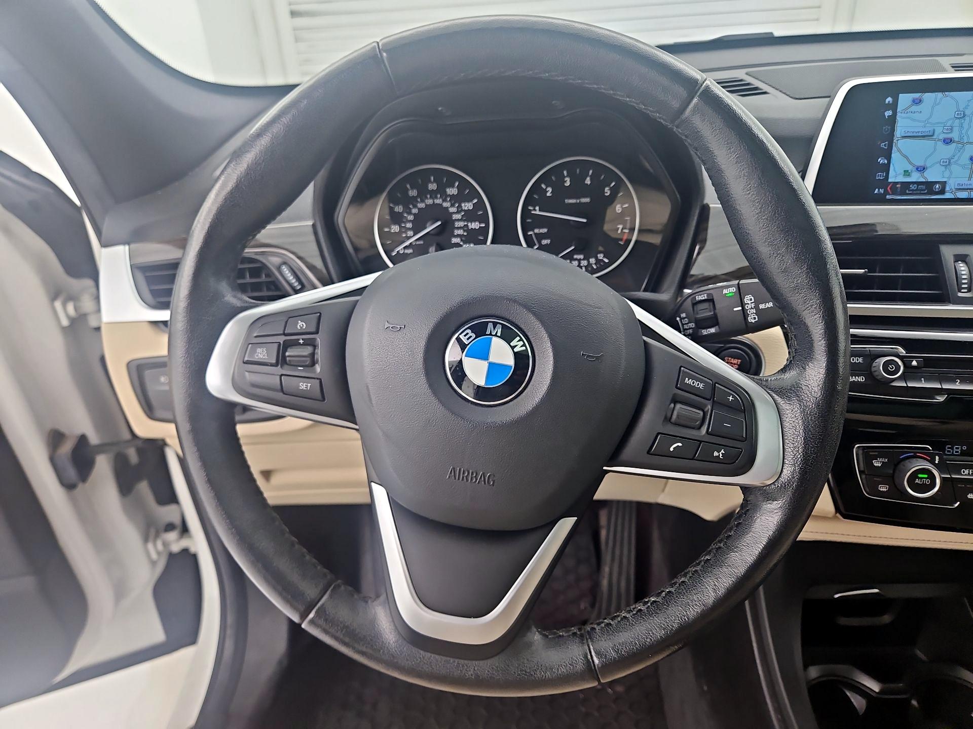 Thumbnail: 2018 BMW X1 - 10