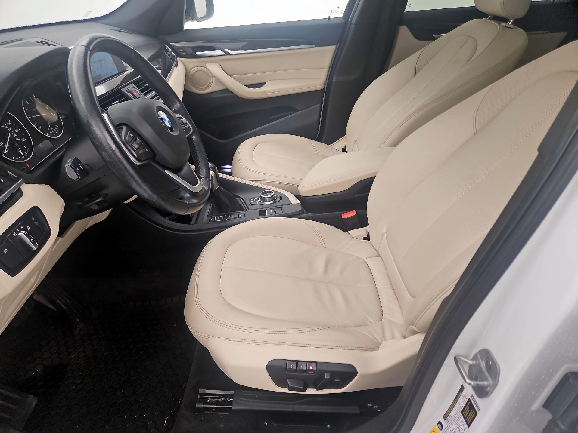 Thumbnail: 2018 BMW X1 - 11