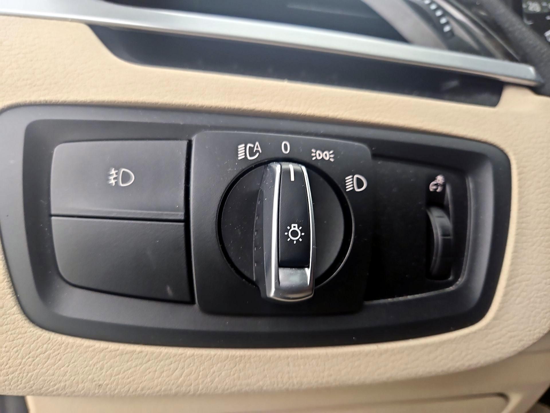 Thumbnail: 2018 BMW X1 - 13