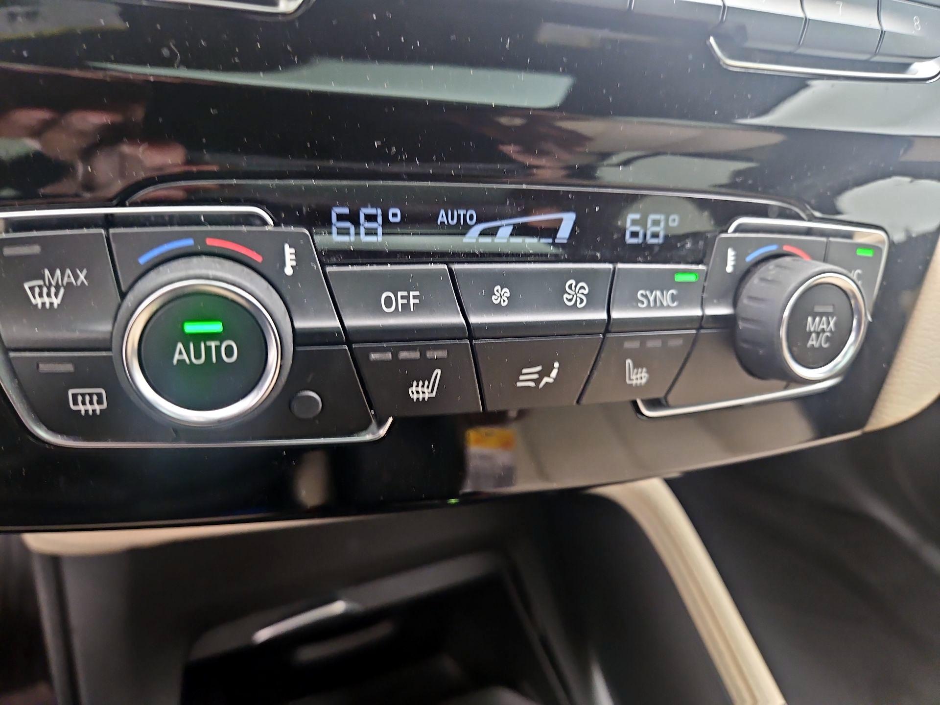 Thumbnail: 2018 BMW X1 - 17