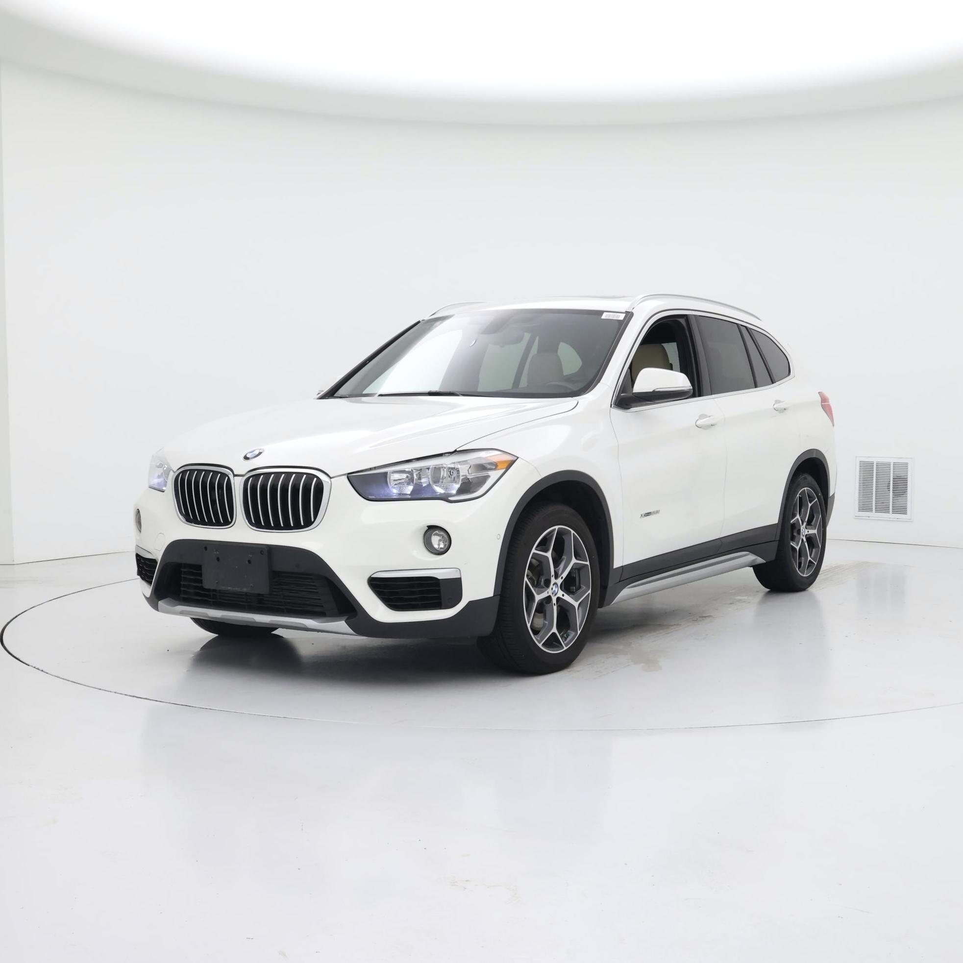 Thumbnail: 2018 BMW X1 - 4