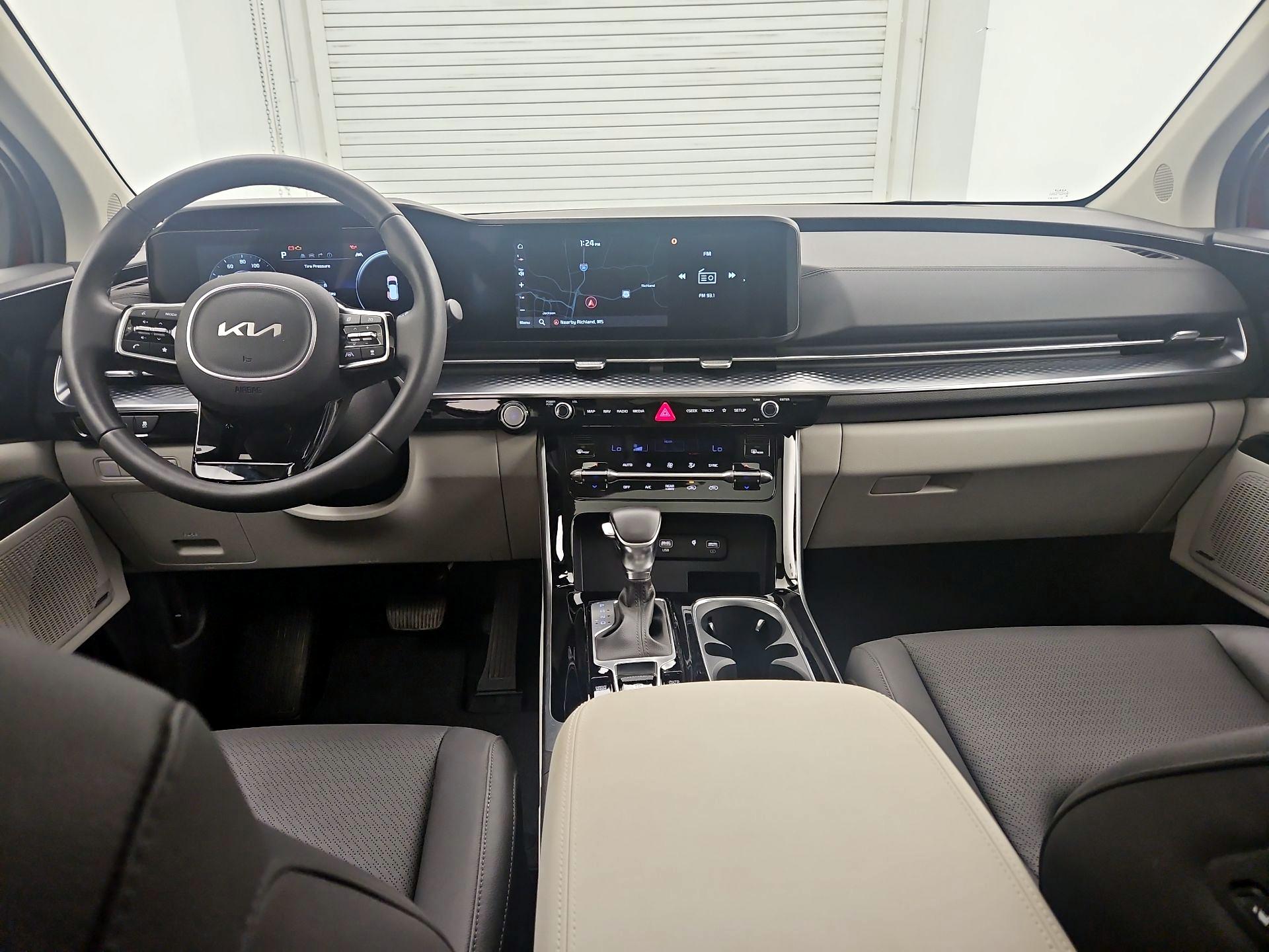Thumbnail: 2024 Kia Carnival - 9
