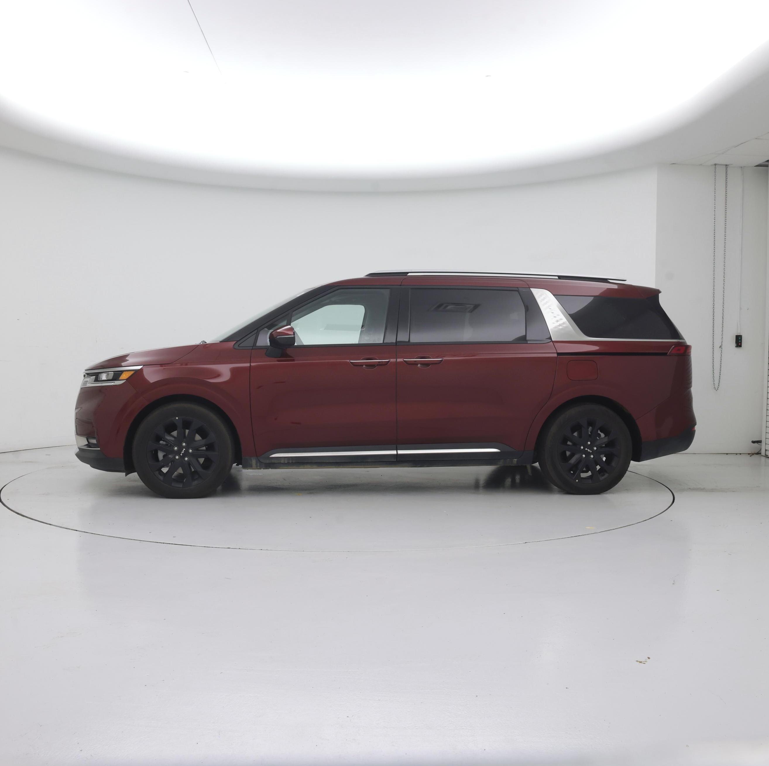 Thumbnail: 2024 Kia Carnival - 3