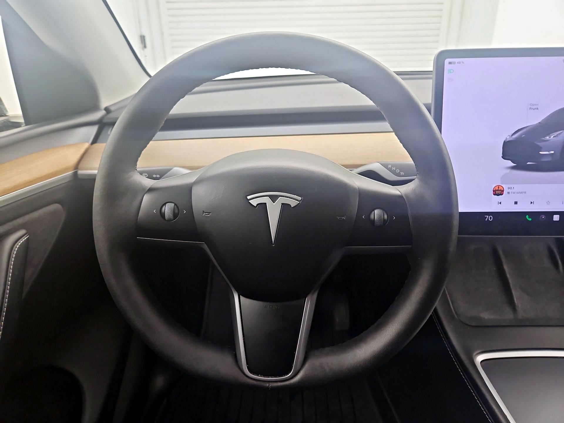 Thumbnail: 2023 Tesla Model Y - 10