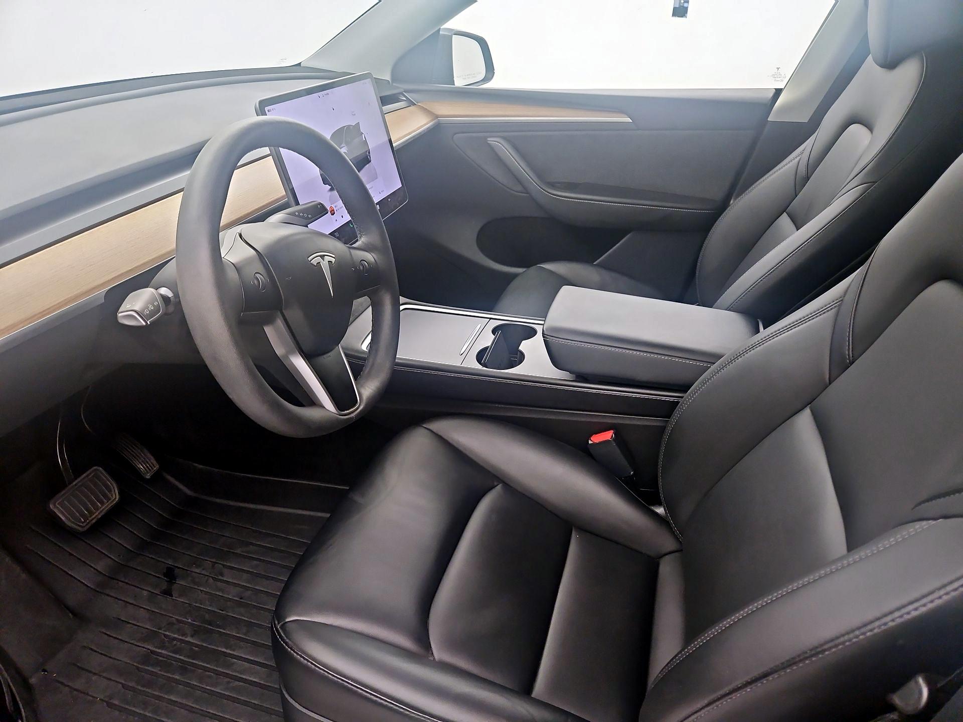 Thumbnail: 2023 Tesla Model Y - 11