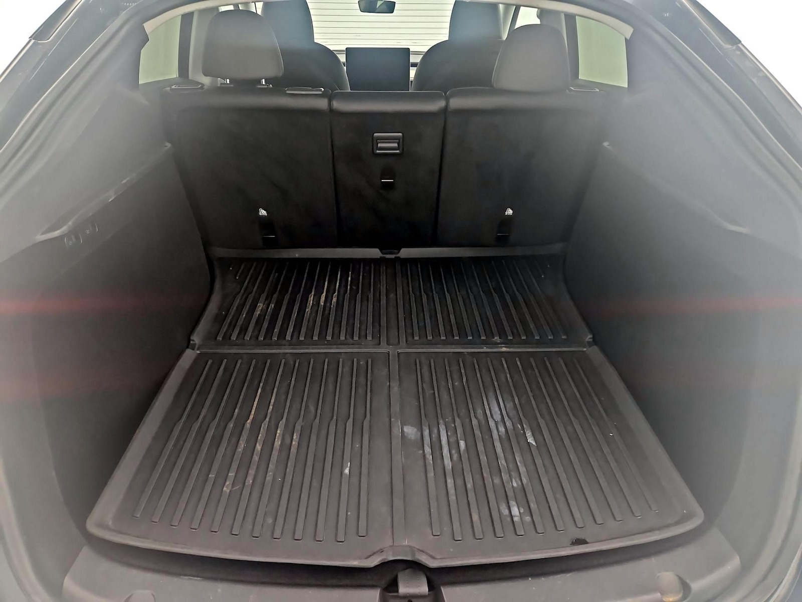 2023 Tesla Model Y Long Range - Photo 20