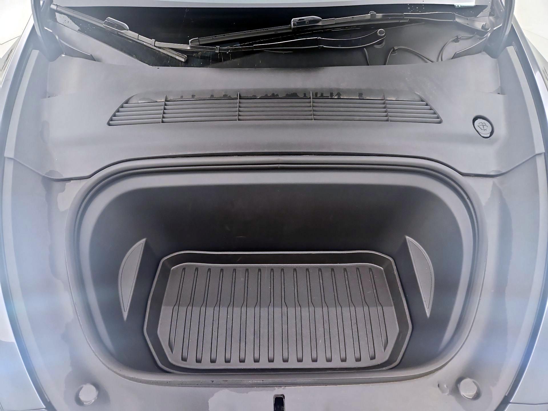 Thumbnail: 2023 Tesla Model Y - 20