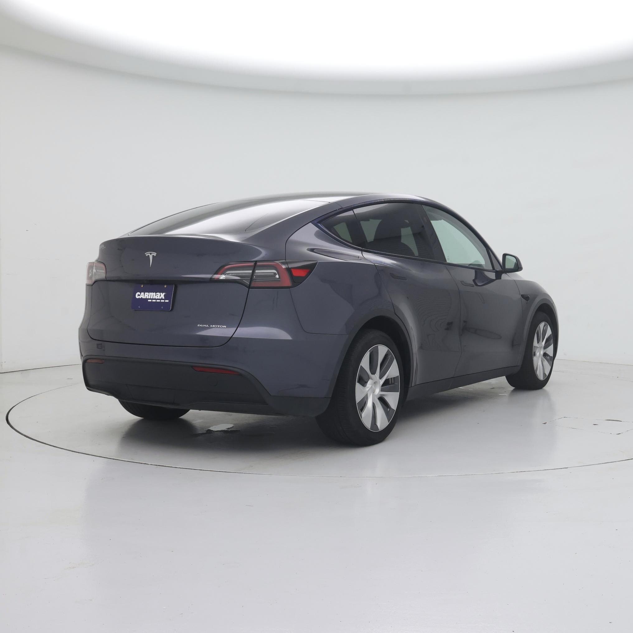 Thumbnail: 2023 Tesla Model Y - 8