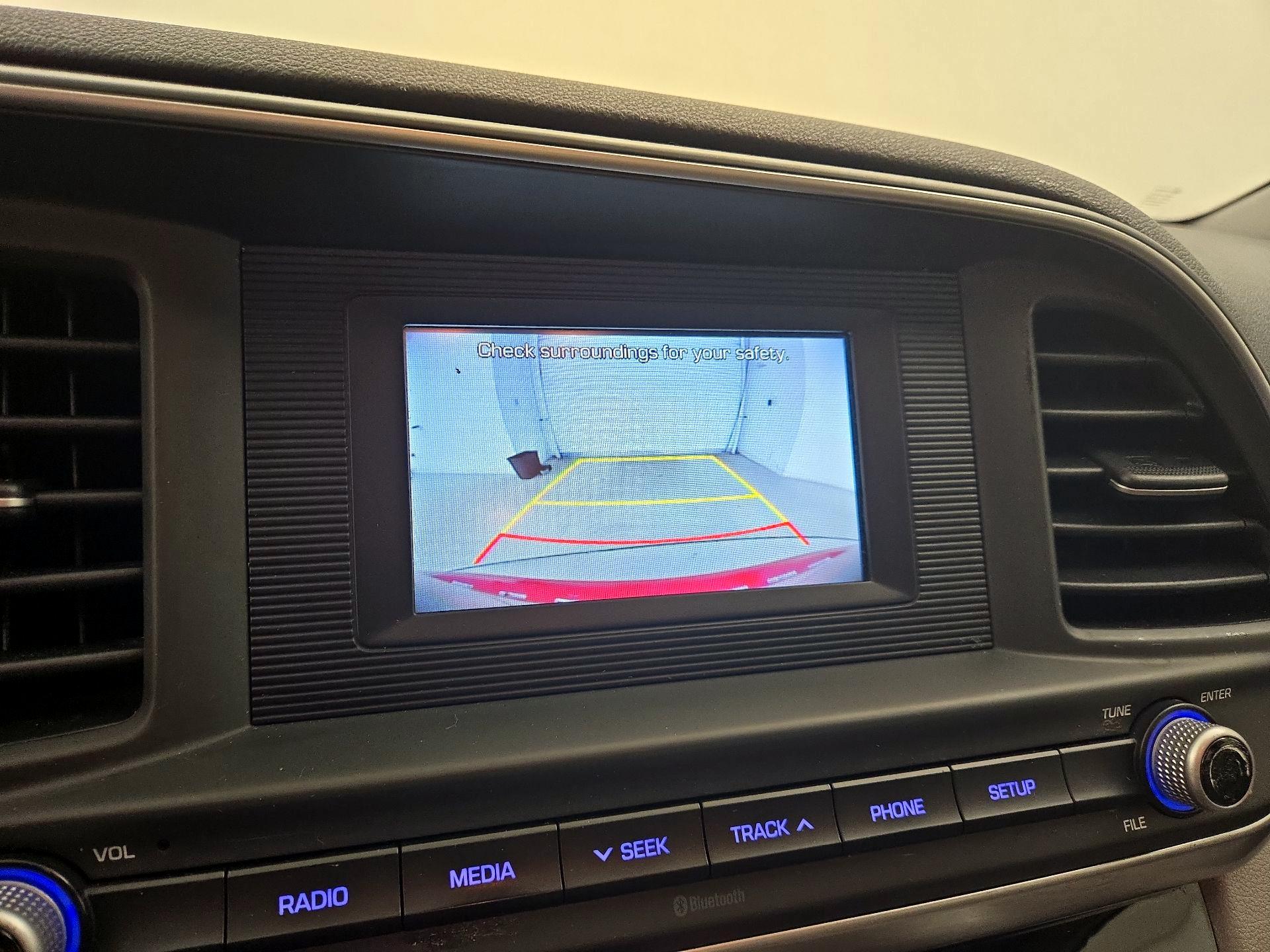 Thumbnail: 2019 Hyundai Elantra - 14