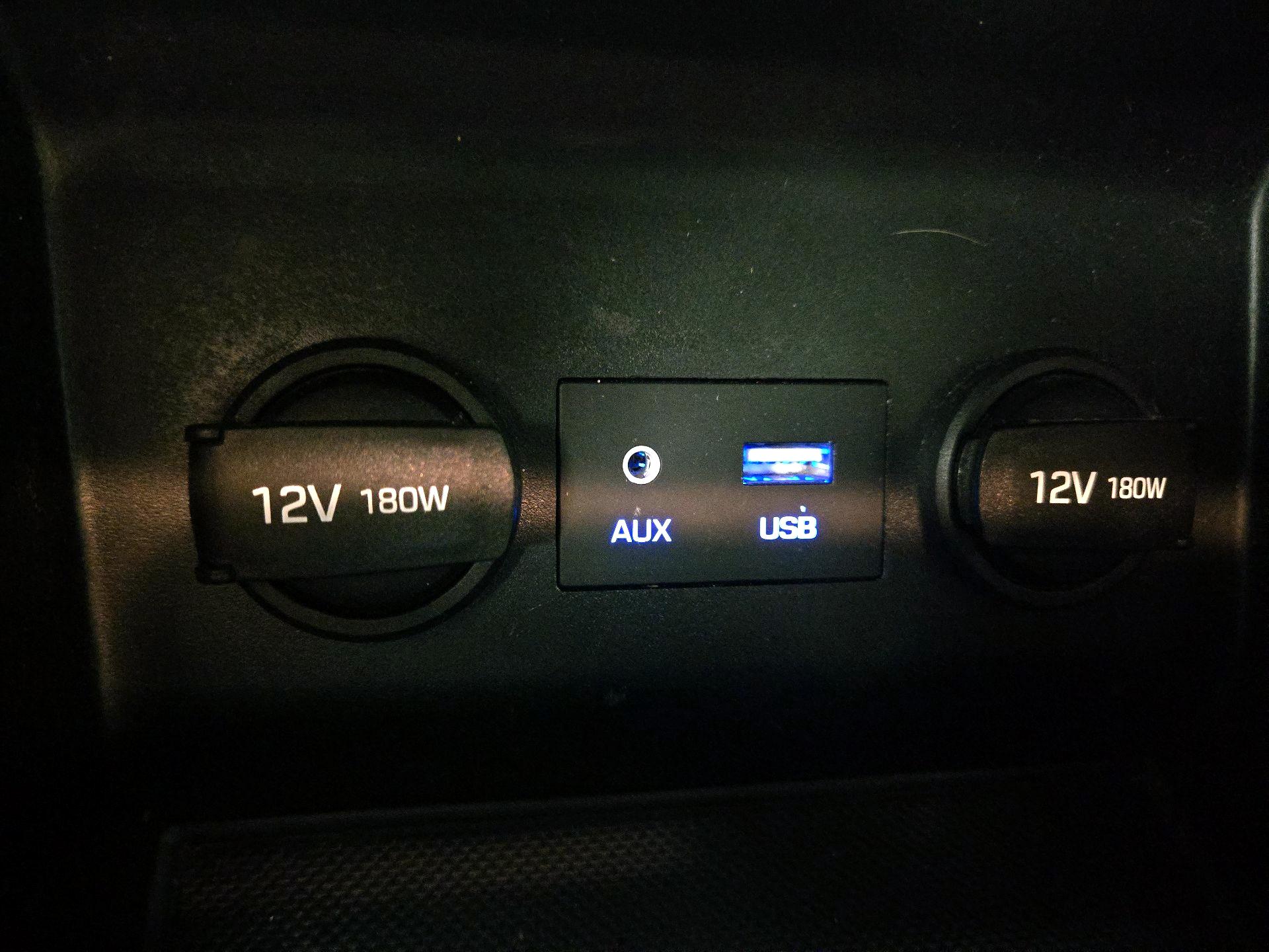 Thumbnail: 2019 Hyundai Elantra - 18