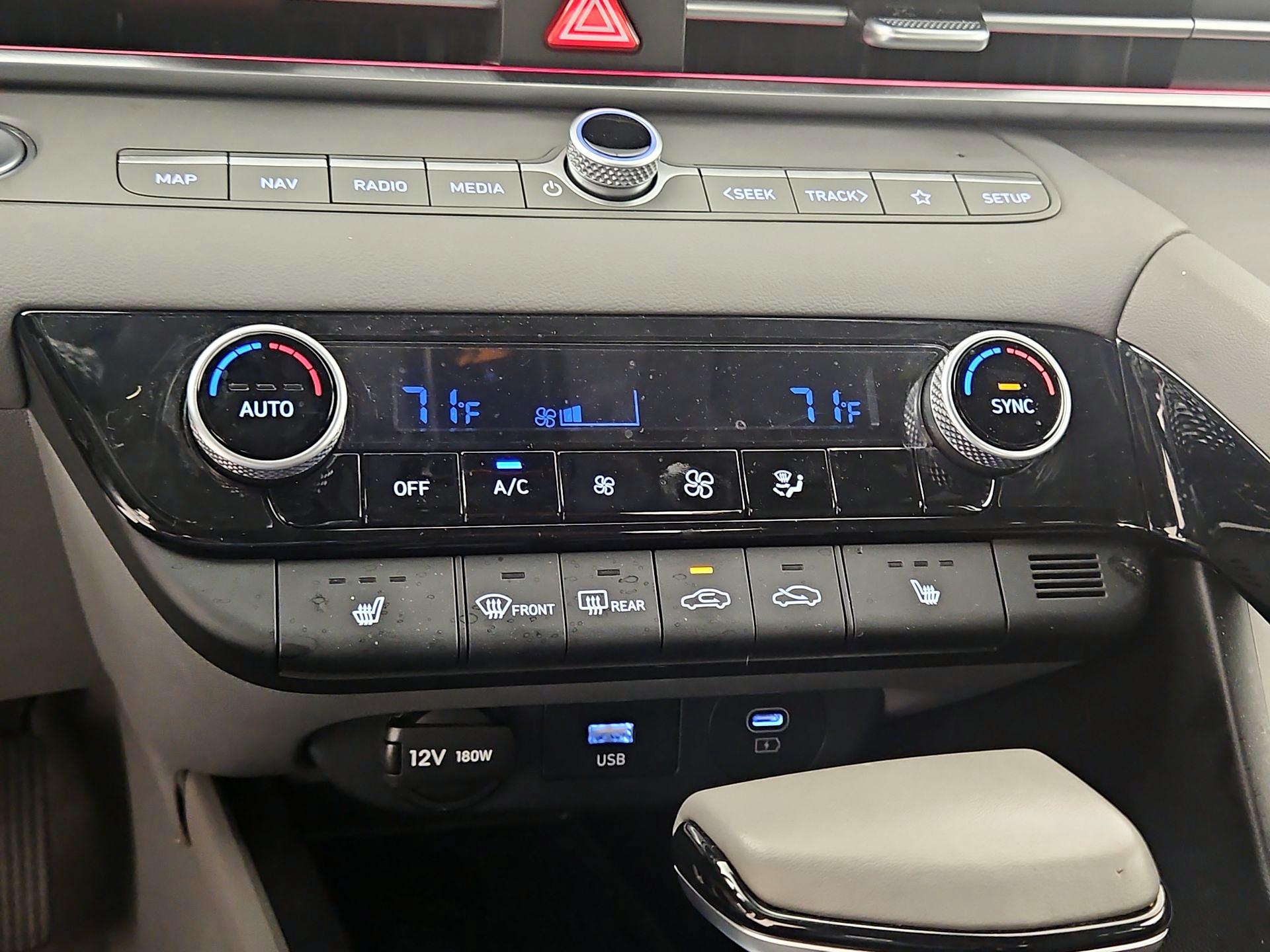 Thumbnail: 2024 Hyundai Elantra - 17