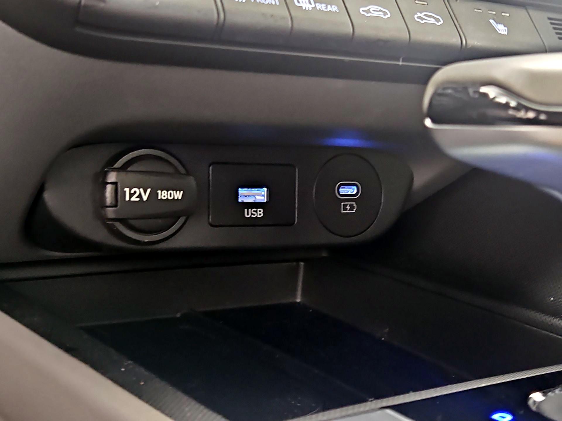 Thumbnail: 2024 Hyundai Elantra - 19