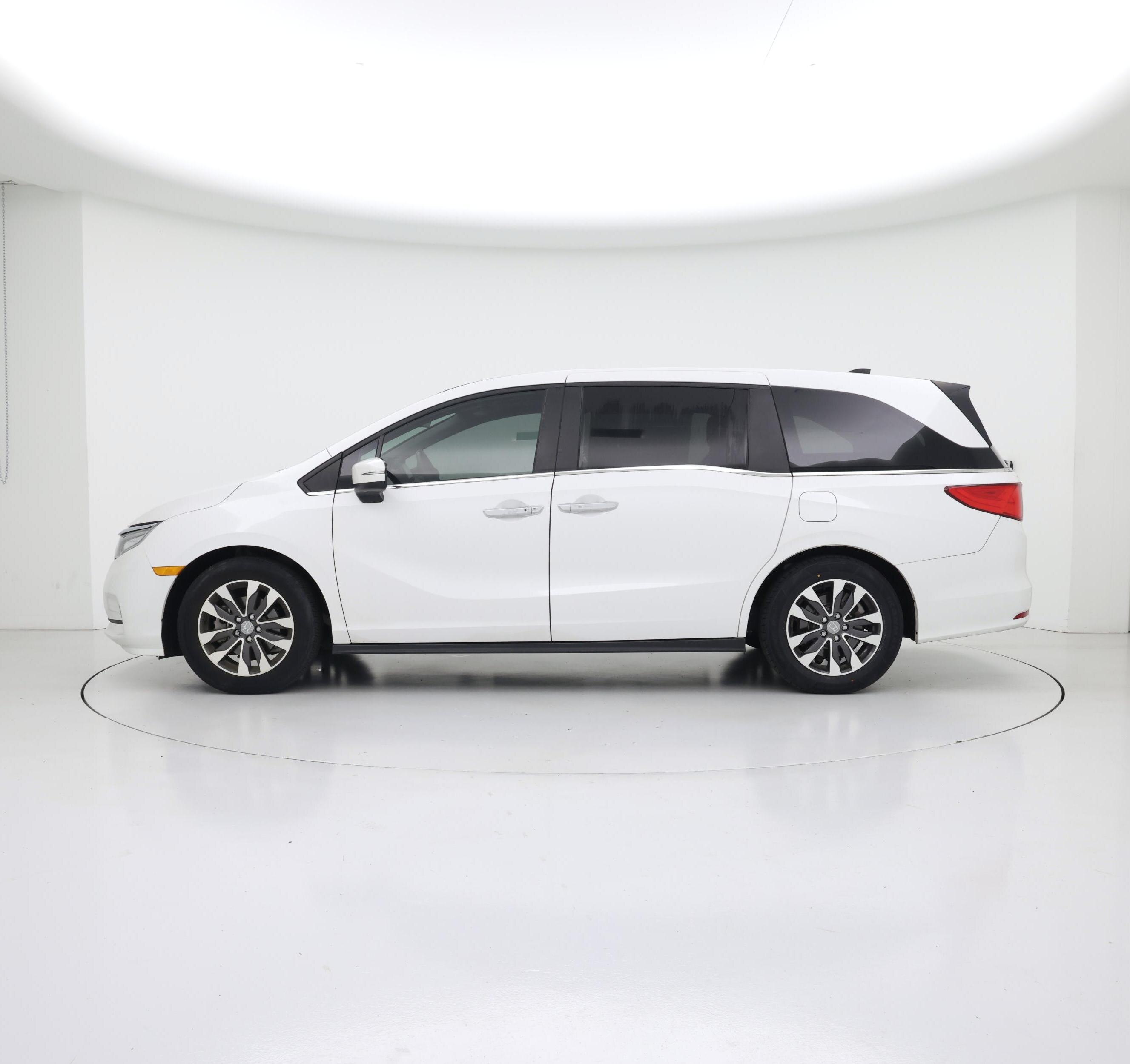 Thumbnail: 2023 Honda Odyssey - 3