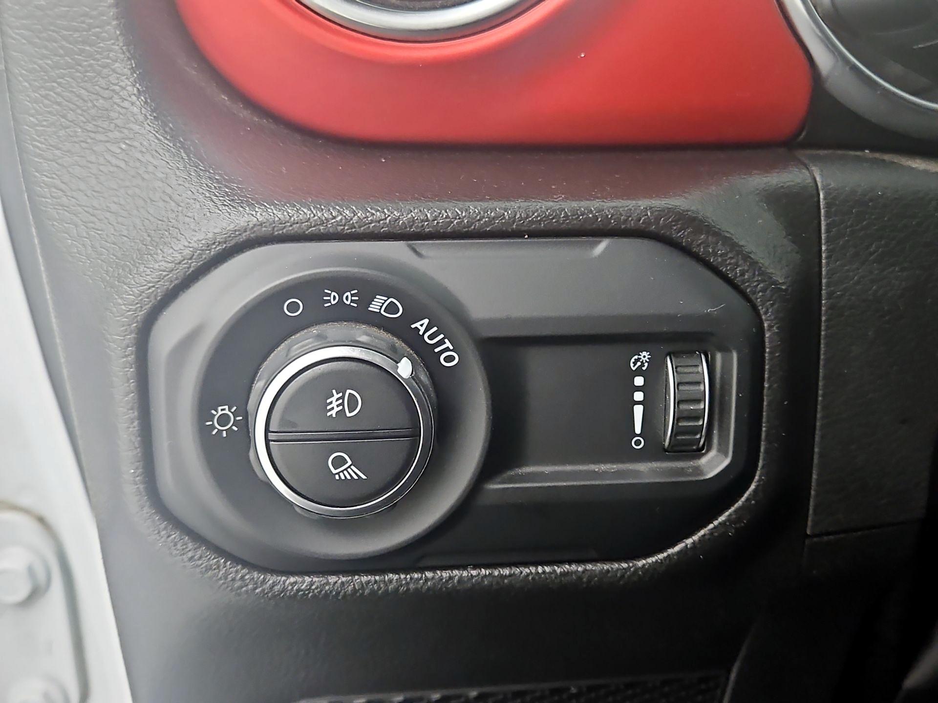 Thumbnail: 2023 Jeep Gladiator - 13