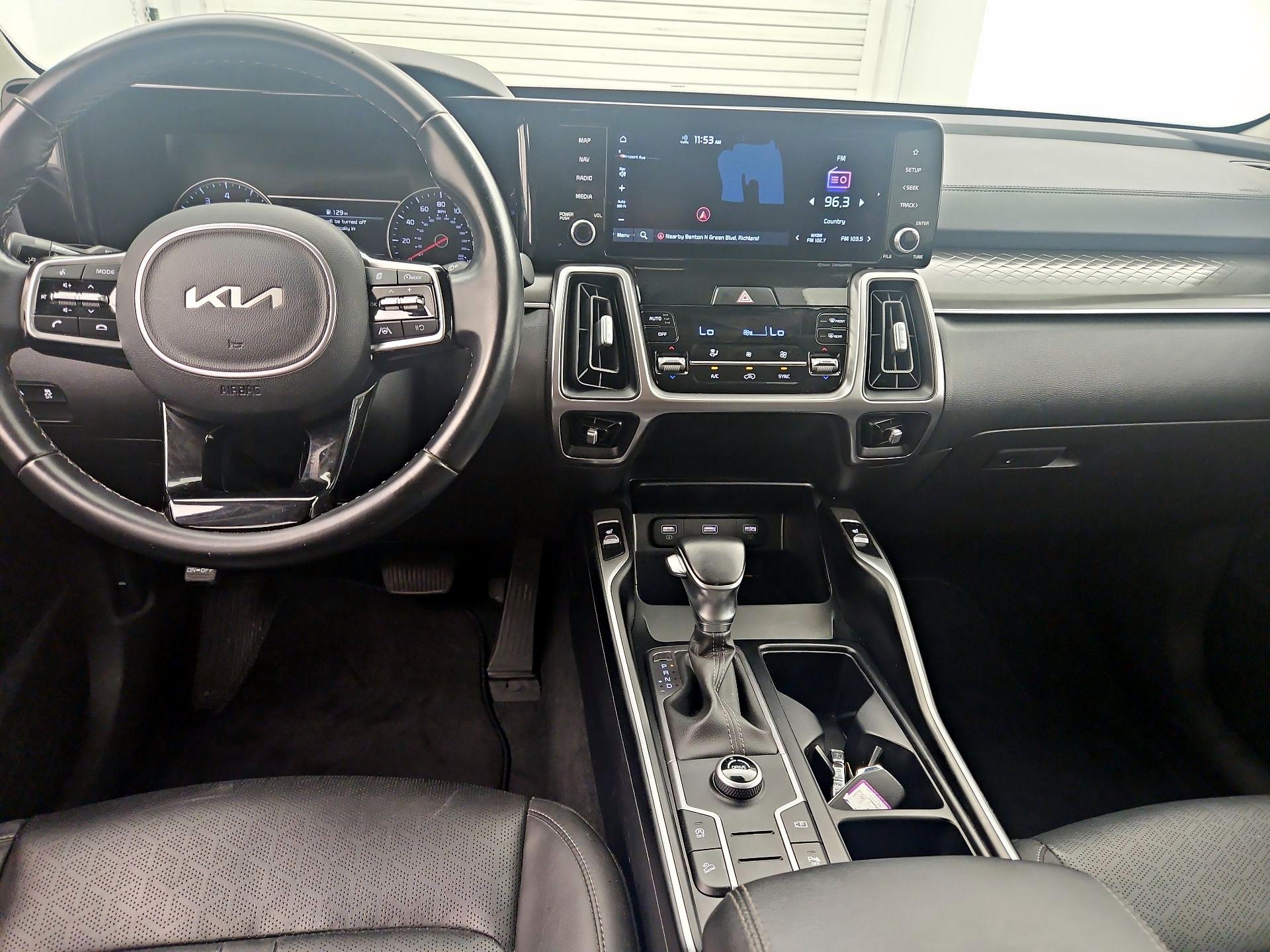Thumbnail: 2022 Kia Sorento - 9
