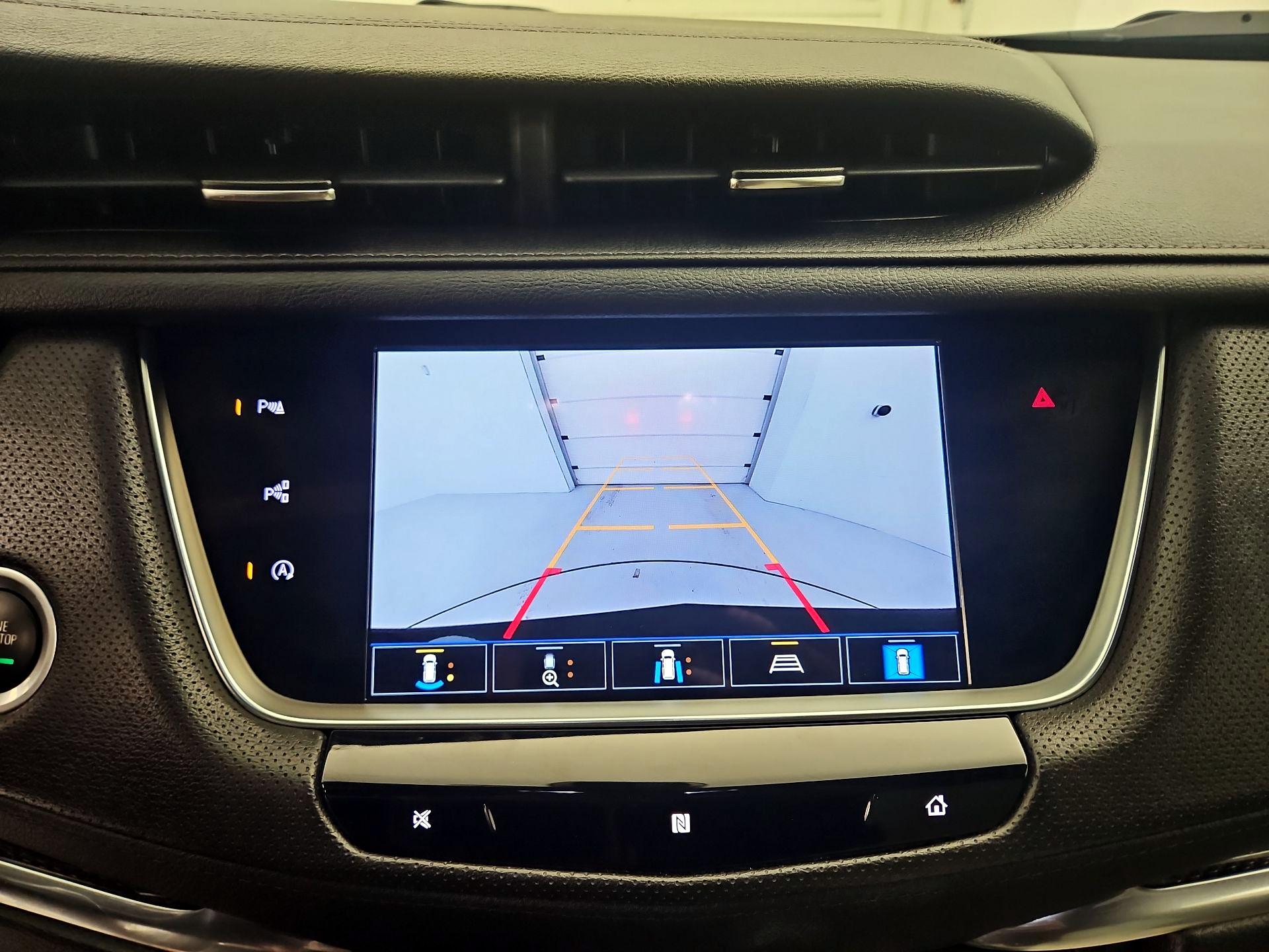 Thumbnail: 2021 Cadillac XT5 - 15