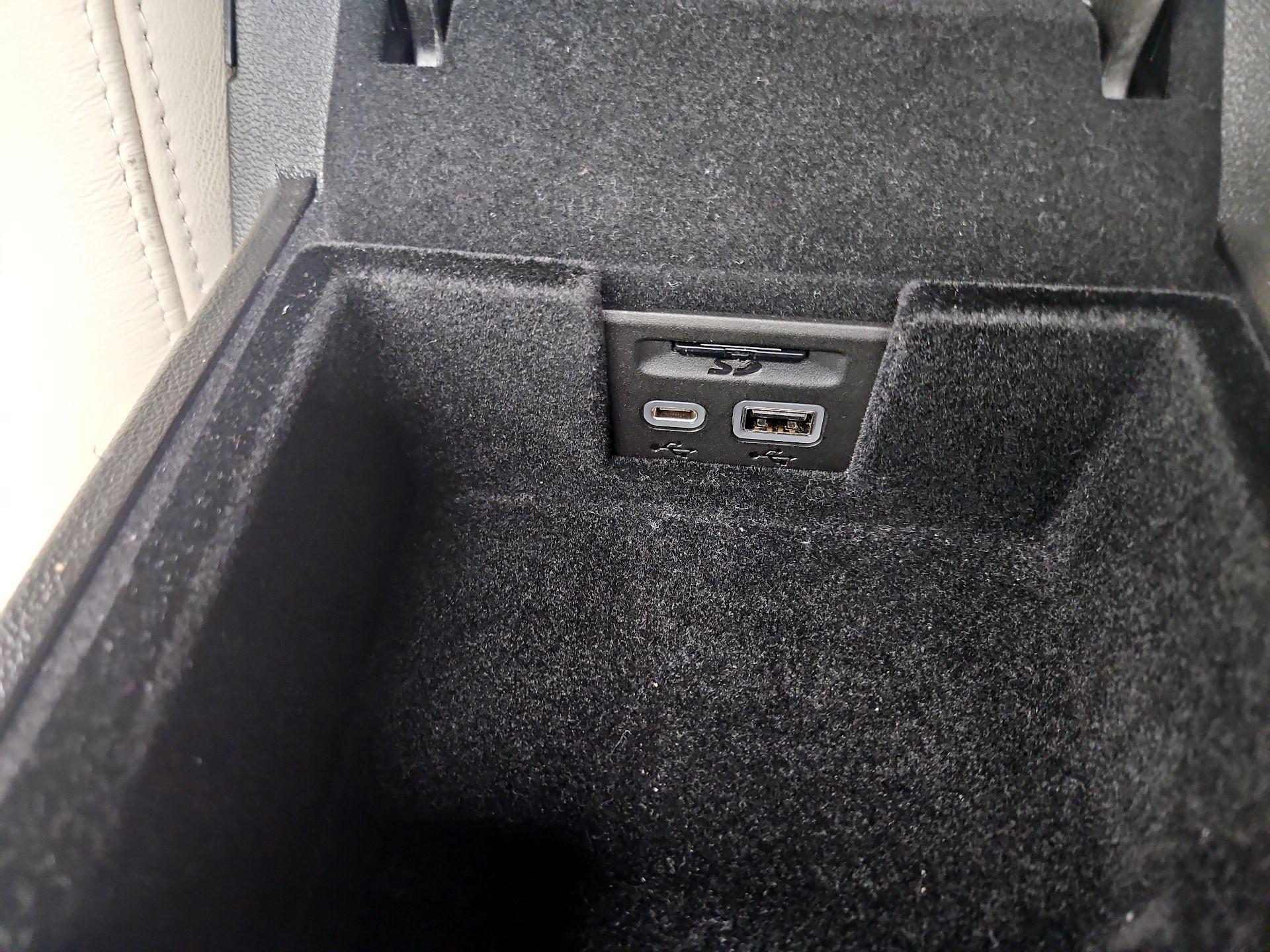 Thumbnail: 2021 Cadillac XT5 - 19