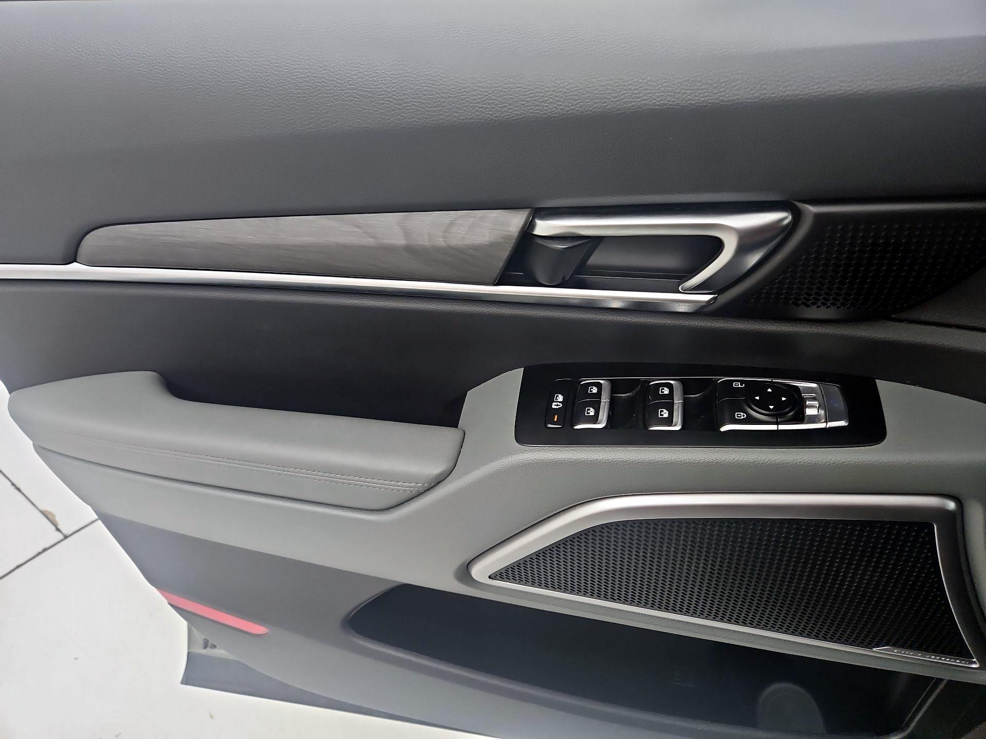 Thumbnail: 2024 Kia Telluride - 12