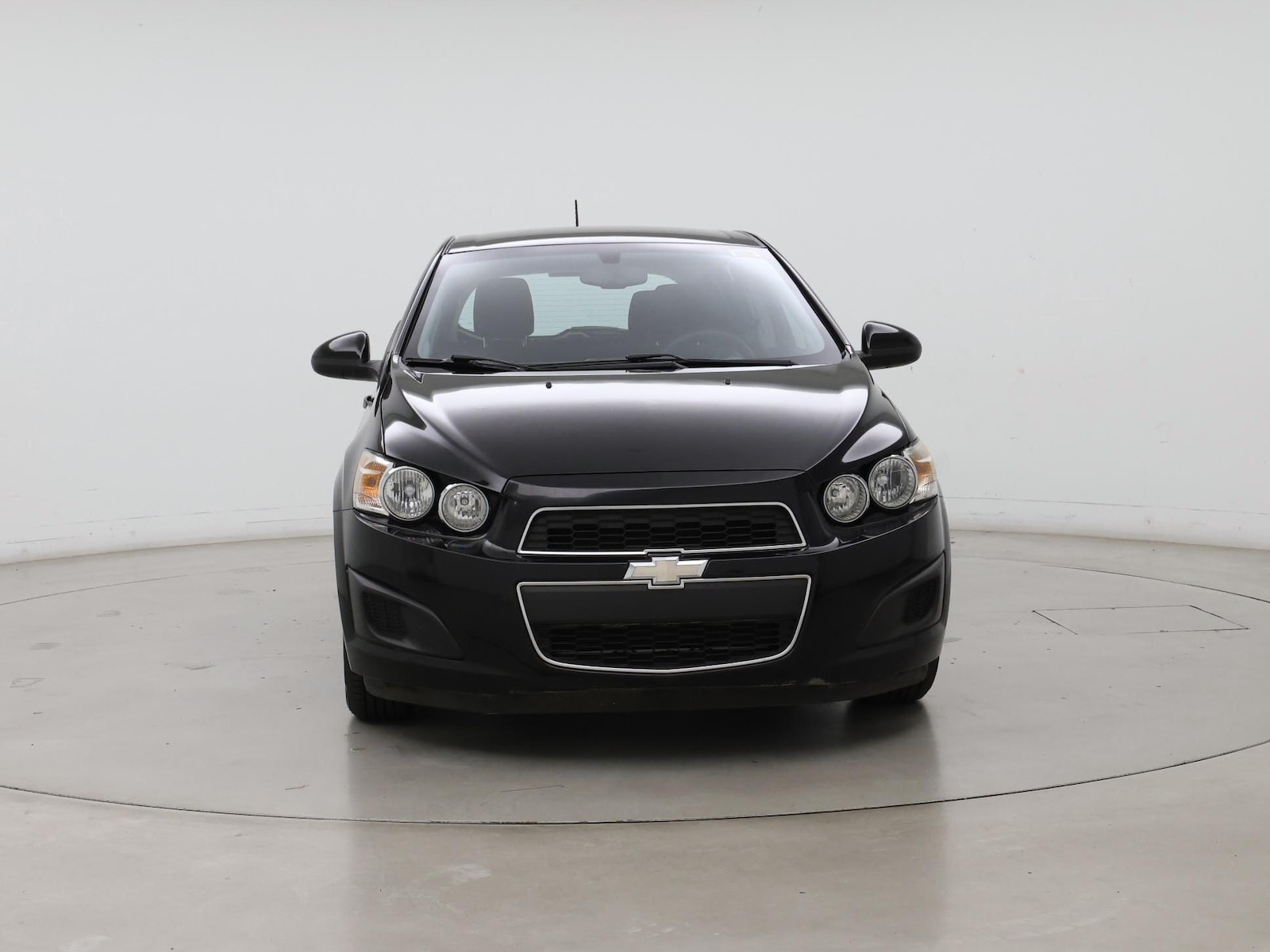2016 Chevrolet Sonic LT - Photo 6
