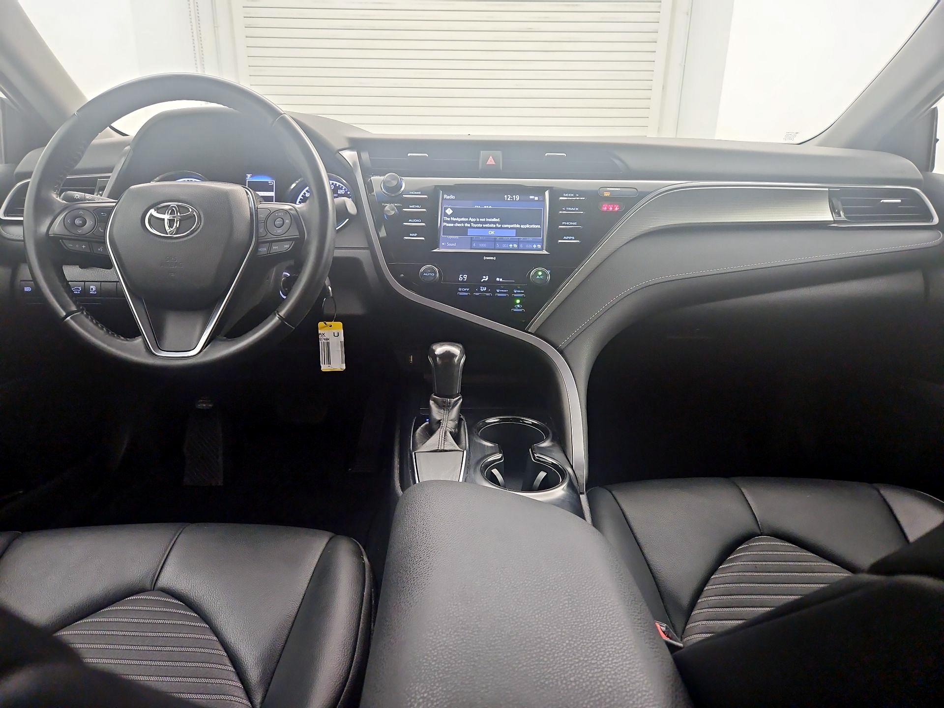 Thumbnail: 2020 Toyota Camry - 9