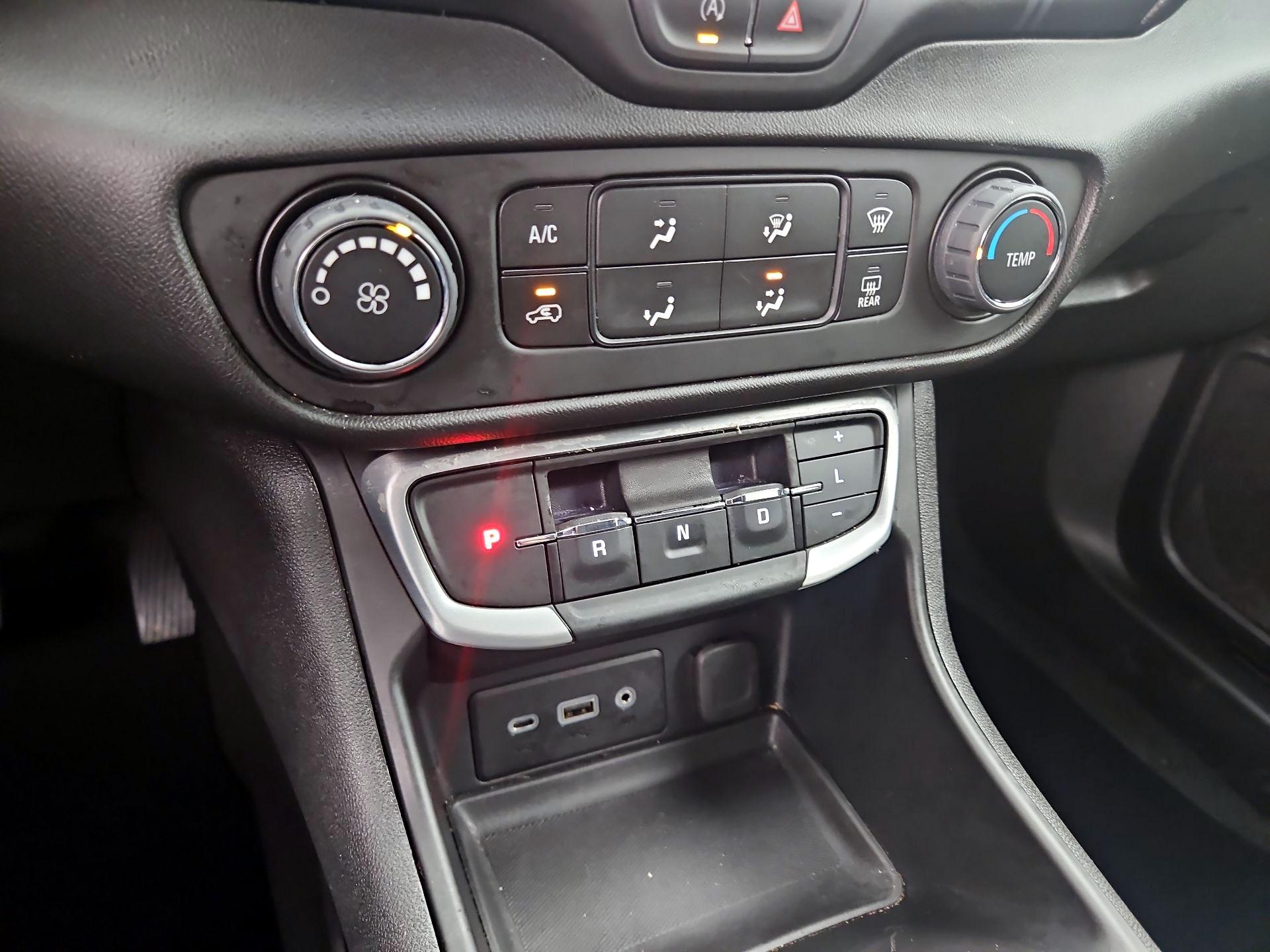 Thumbnail: 2024 GMC Terrain - 16