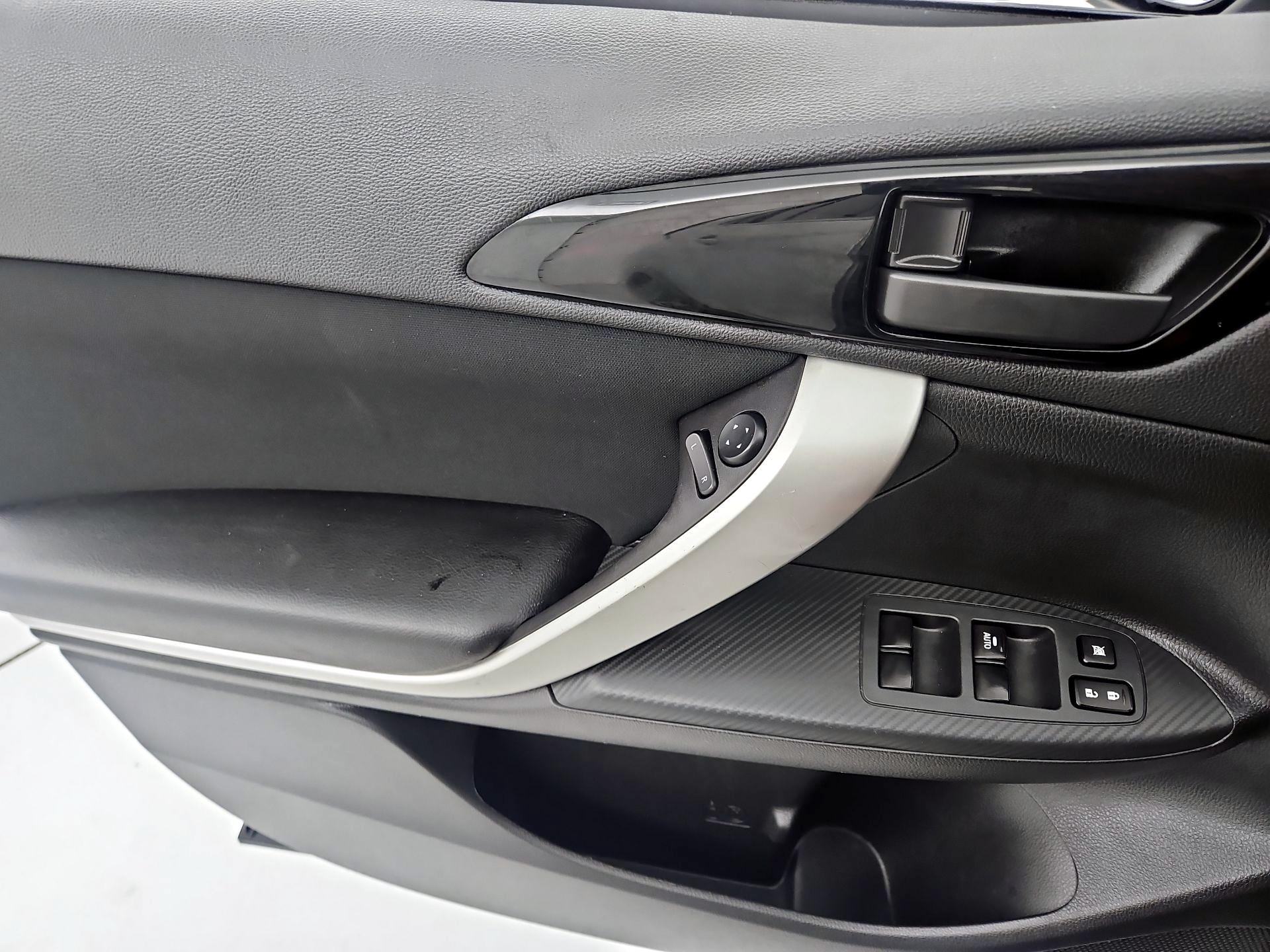 Thumbnail: 2024 Mitsubishi Eclipse Cross - 12