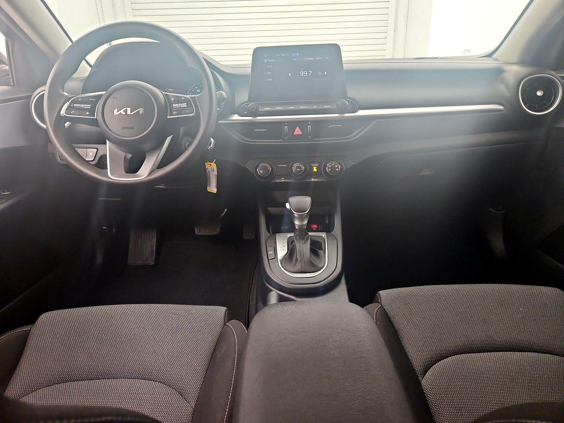 Thumbnail: 2024 Kia Forte - 9