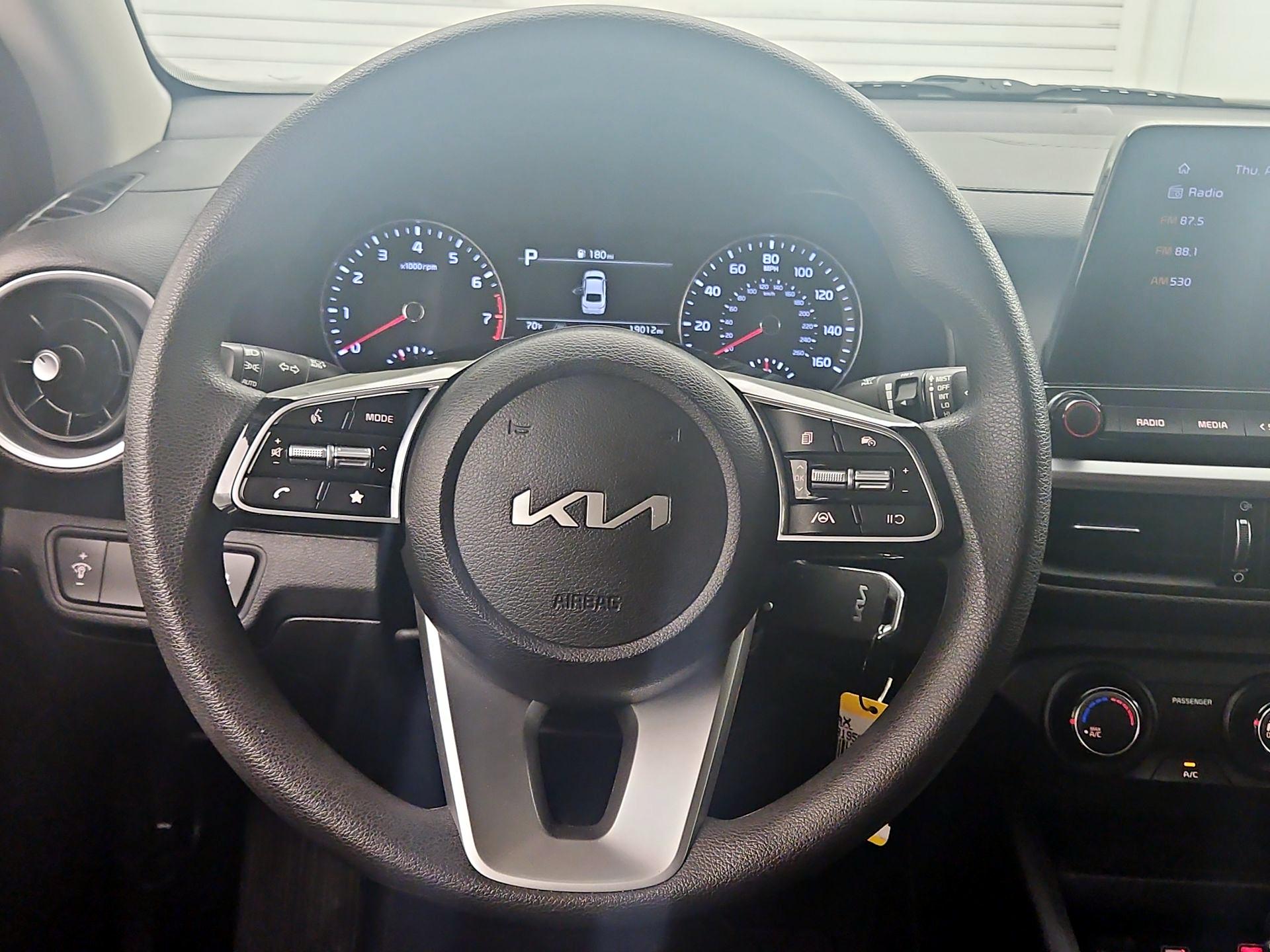 Thumbnail: 2024 Kia Forte - 10