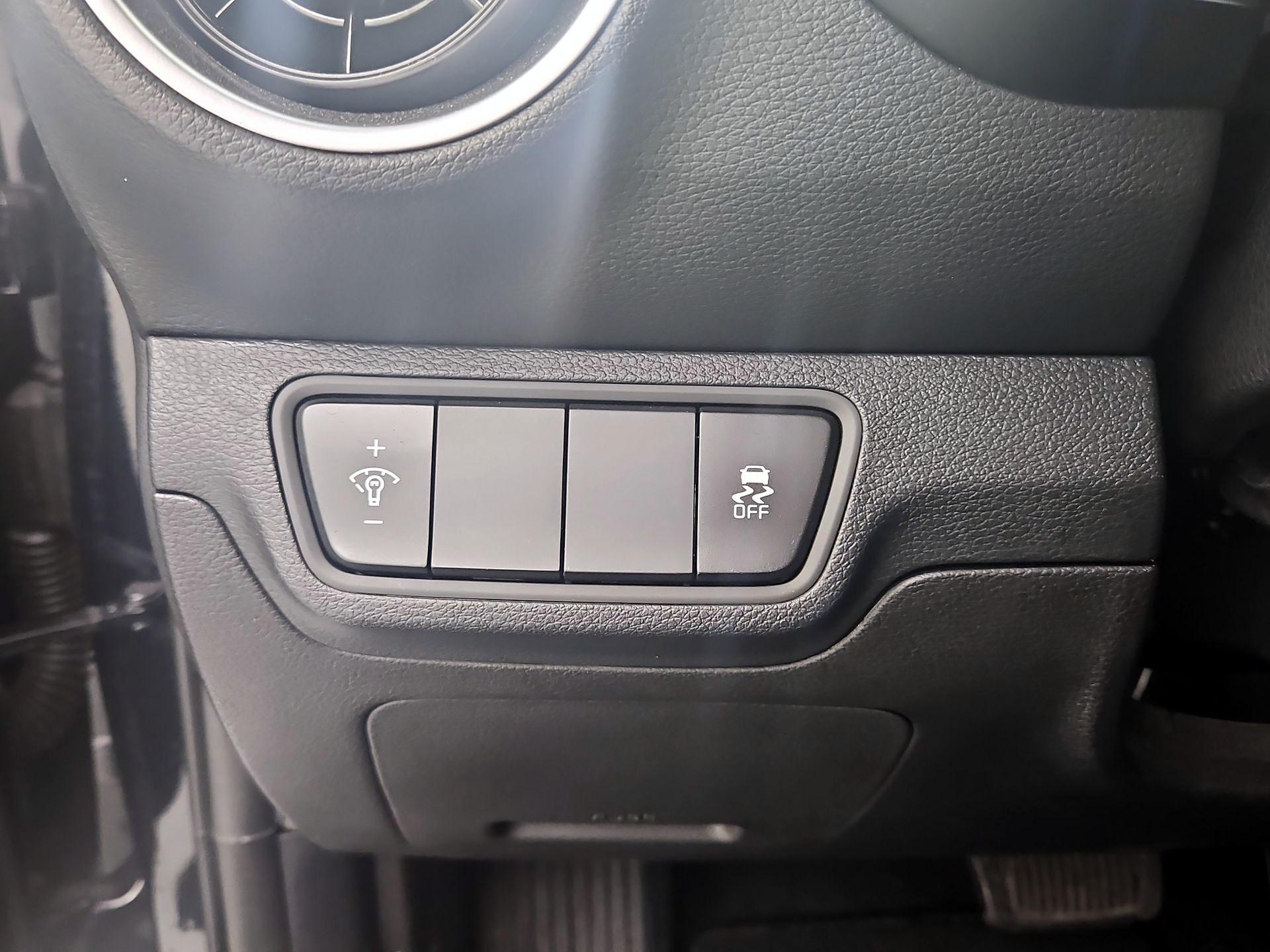 Thumbnail: 2024 Kia Forte - 13