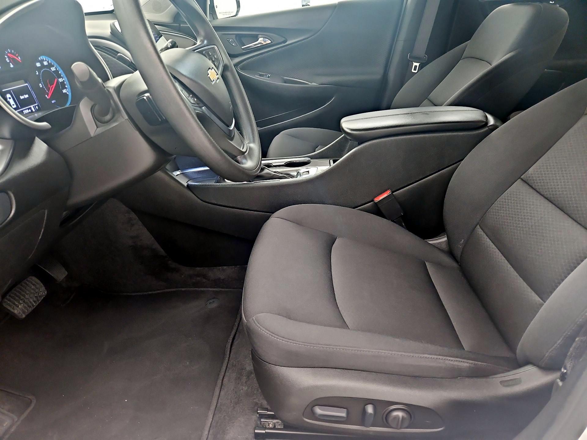 Thumbnail: 2025 Chevrolet Malibu - 11