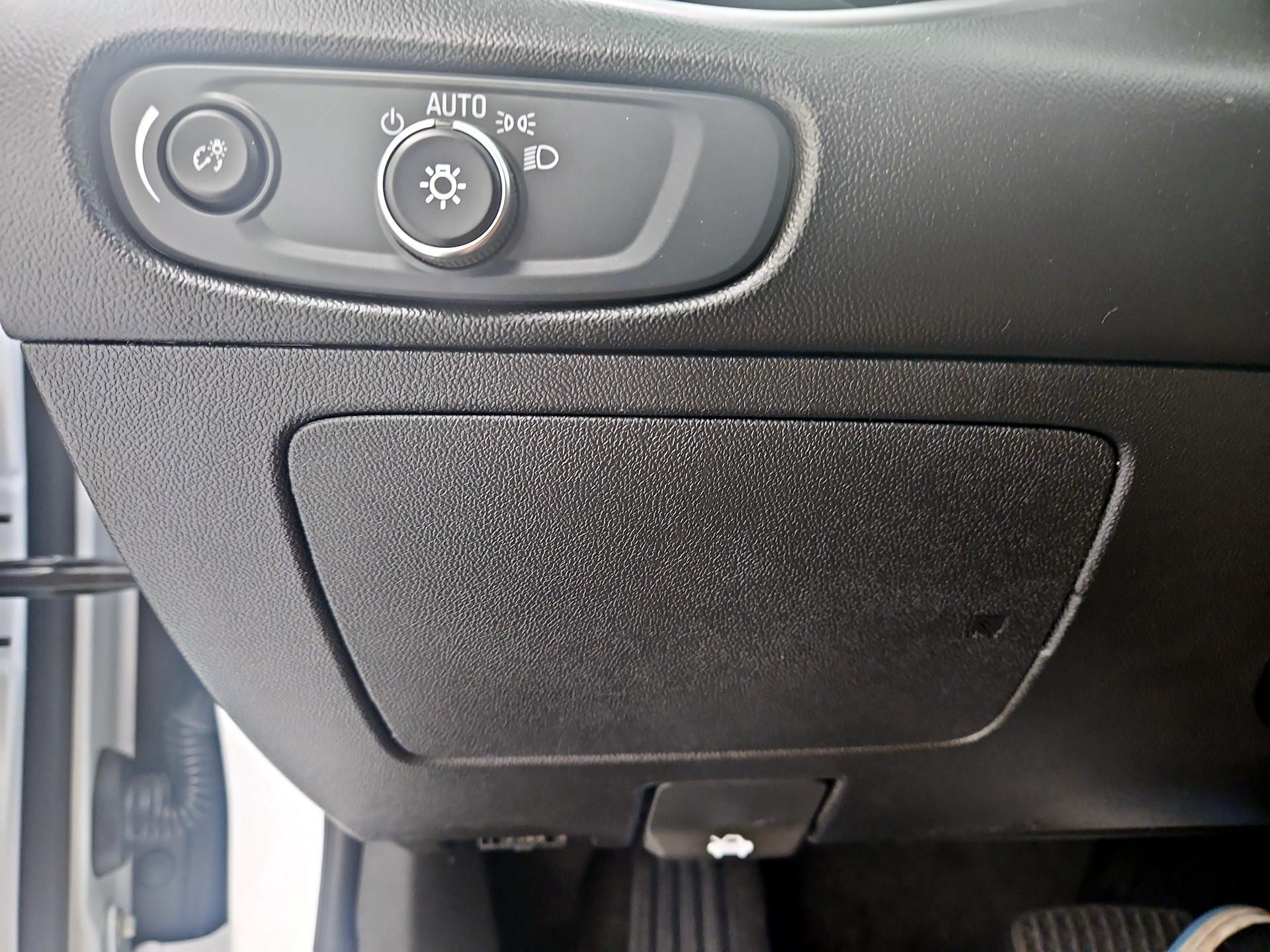 Thumbnail: 2025 Chevrolet Malibu - 13