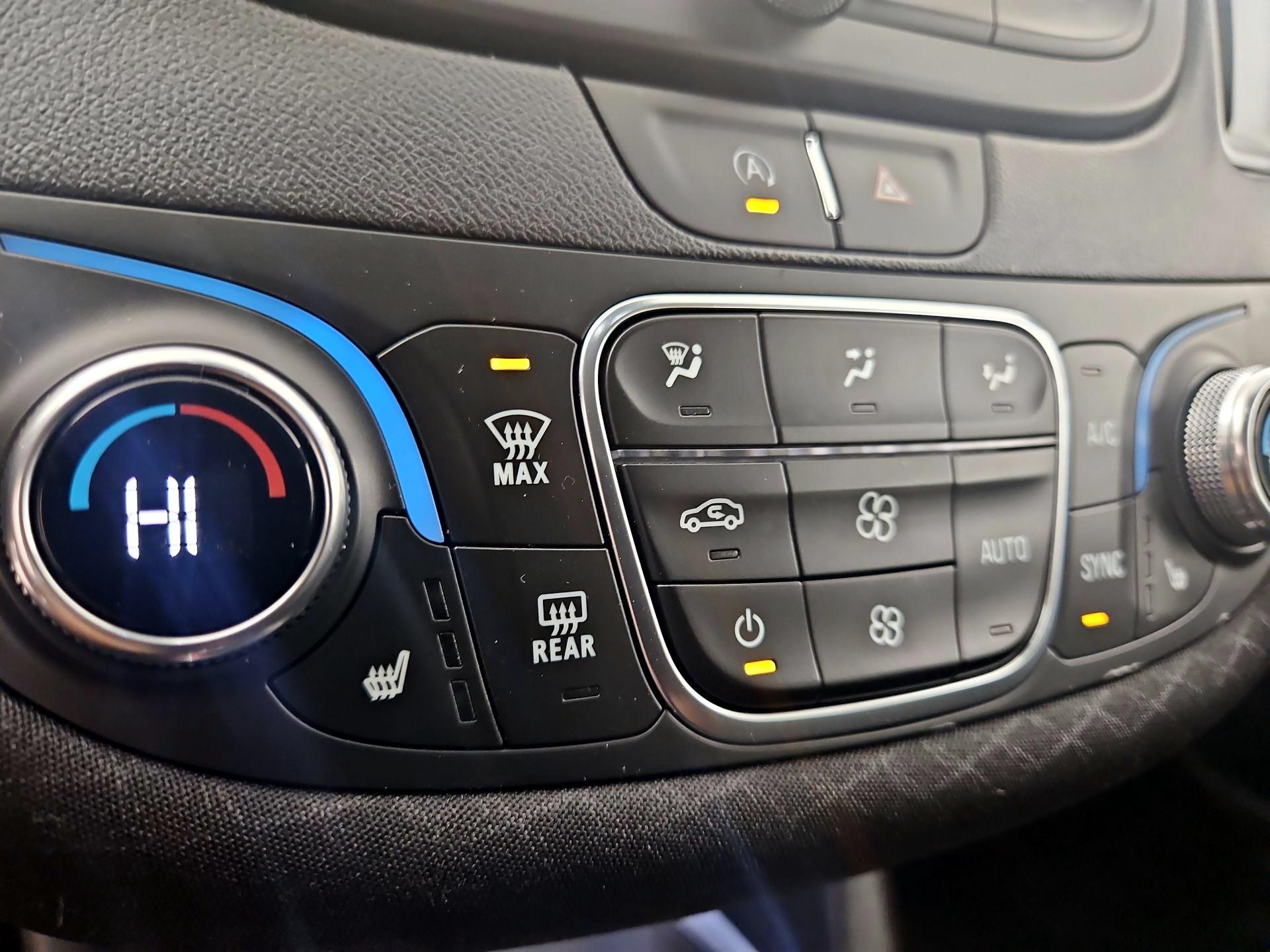 Thumbnail: 2025 Chevrolet Malibu - 16