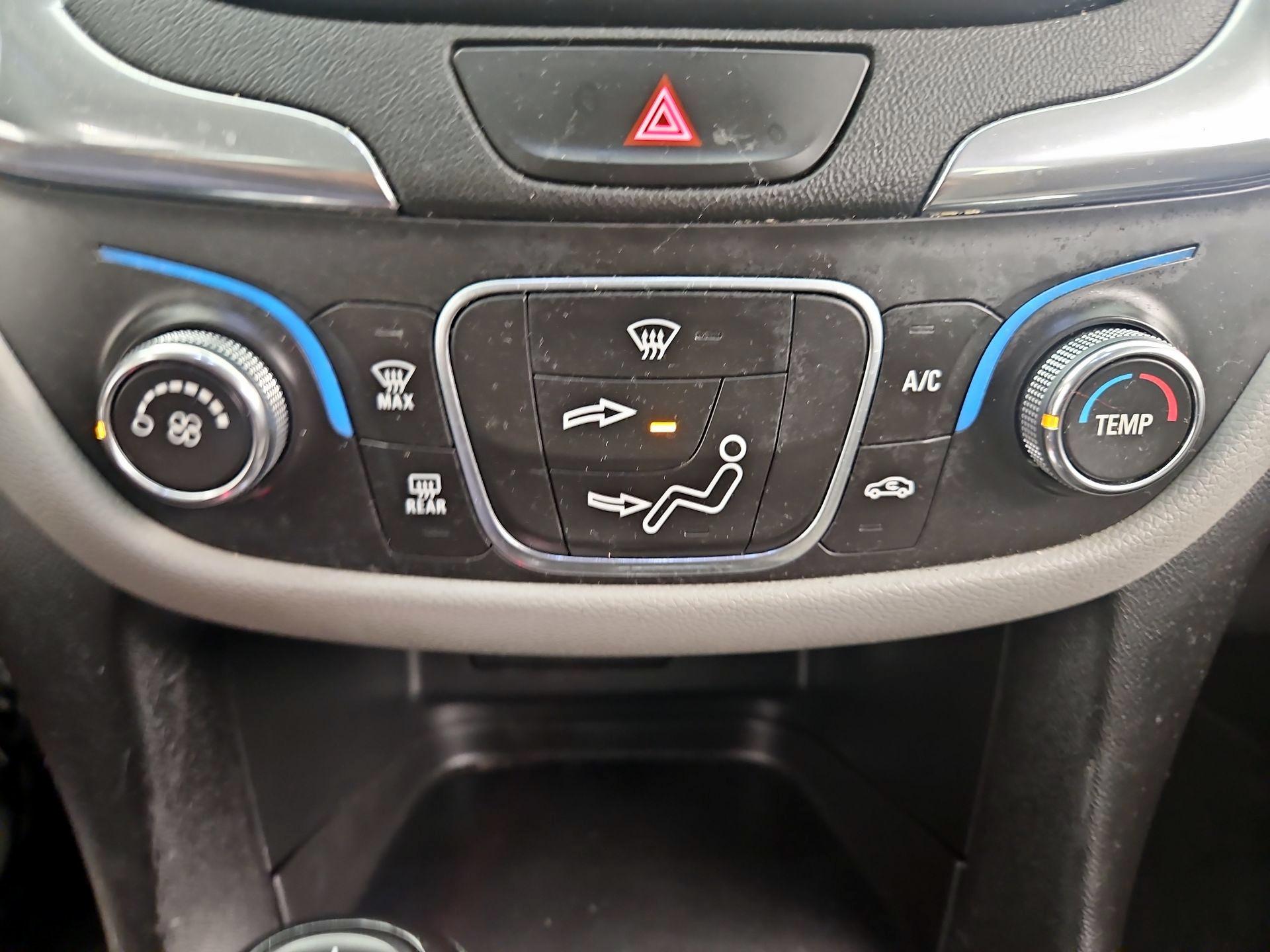 Thumbnail: 2020 Chevrolet Equinox - 16