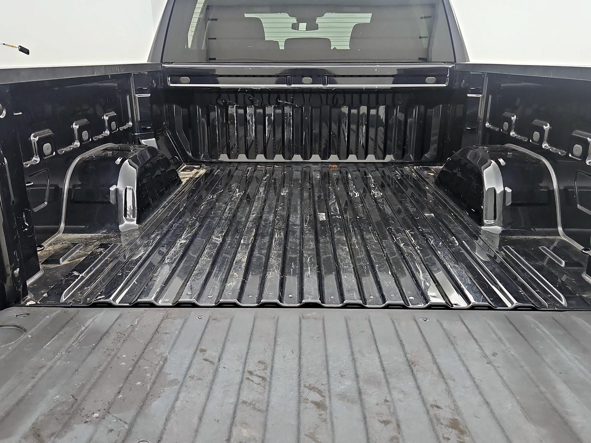 Thumbnail: 2023 Chevrolet Silverado 1500 - 20